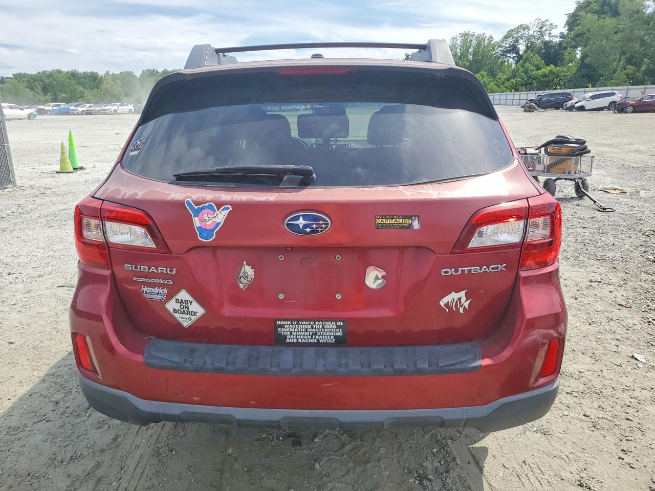 2015 Subaru Outback 2.5i Limited Burgundy vin: 4S4BSBLC6F3318552