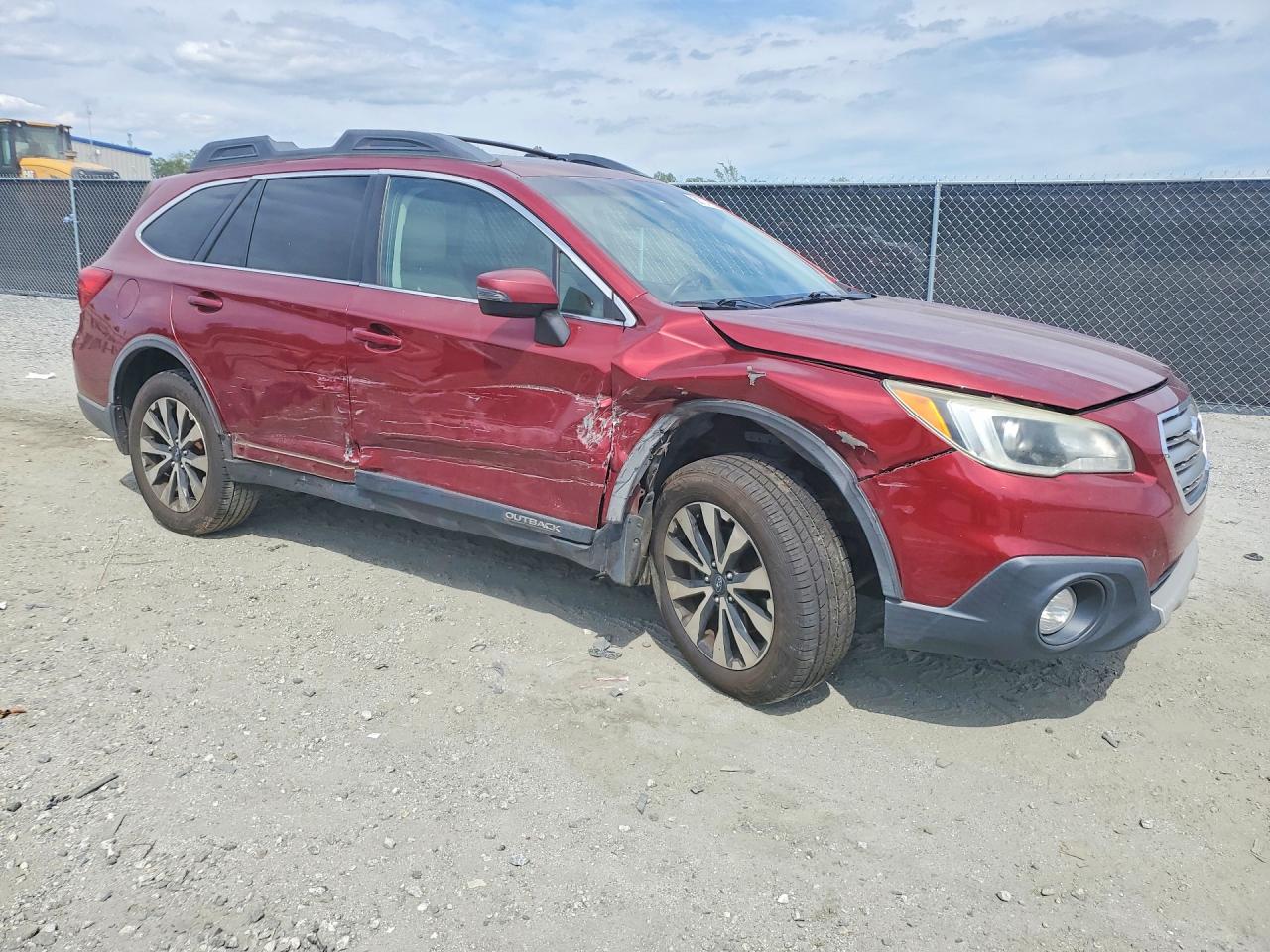 2015 Subaru Outback 2.5i Limited Burgundy vin: 4S4BSBLC6F3318552
