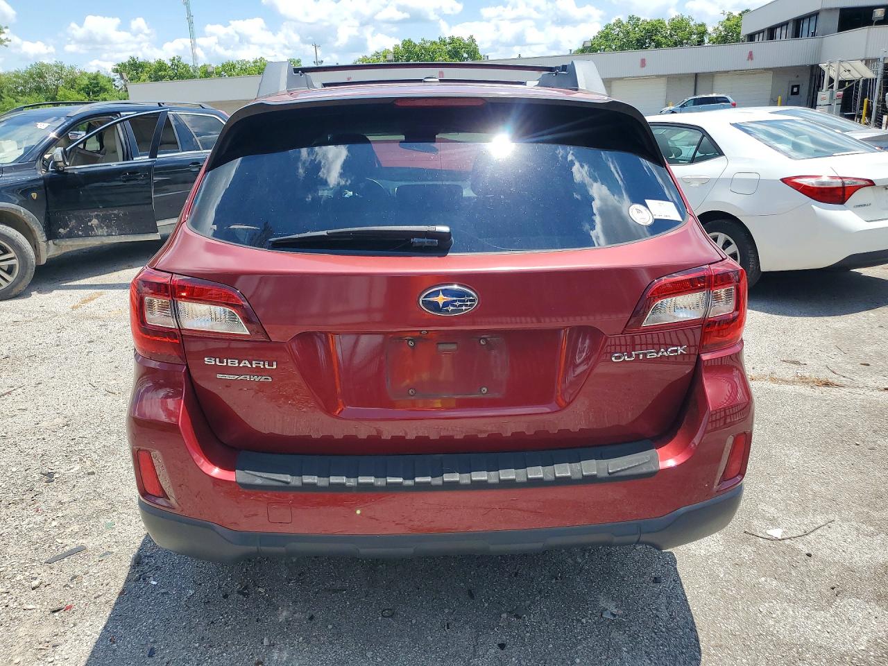 2015 Subaru Outback 2.5i Limited Red vin: 4S4BSBLC7F3360695