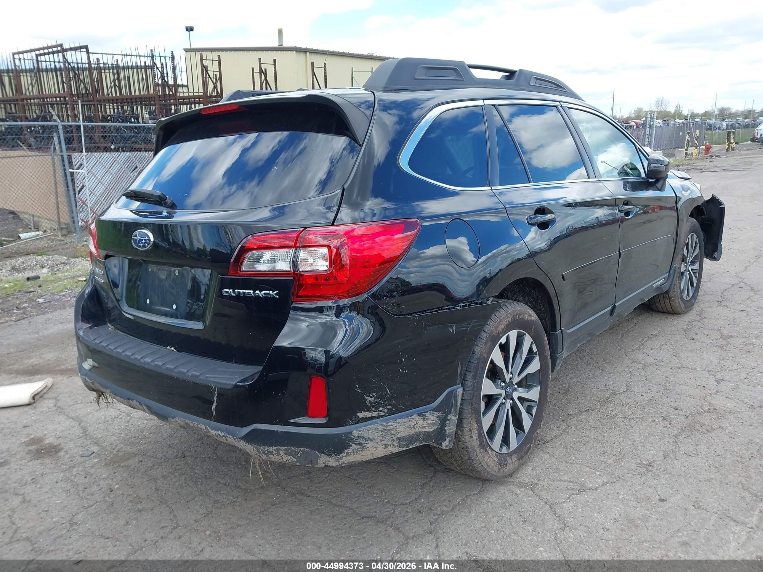 2015 Subaru Outback 2.5i Limited Черный vin: 4S4BSBLC8F3205217