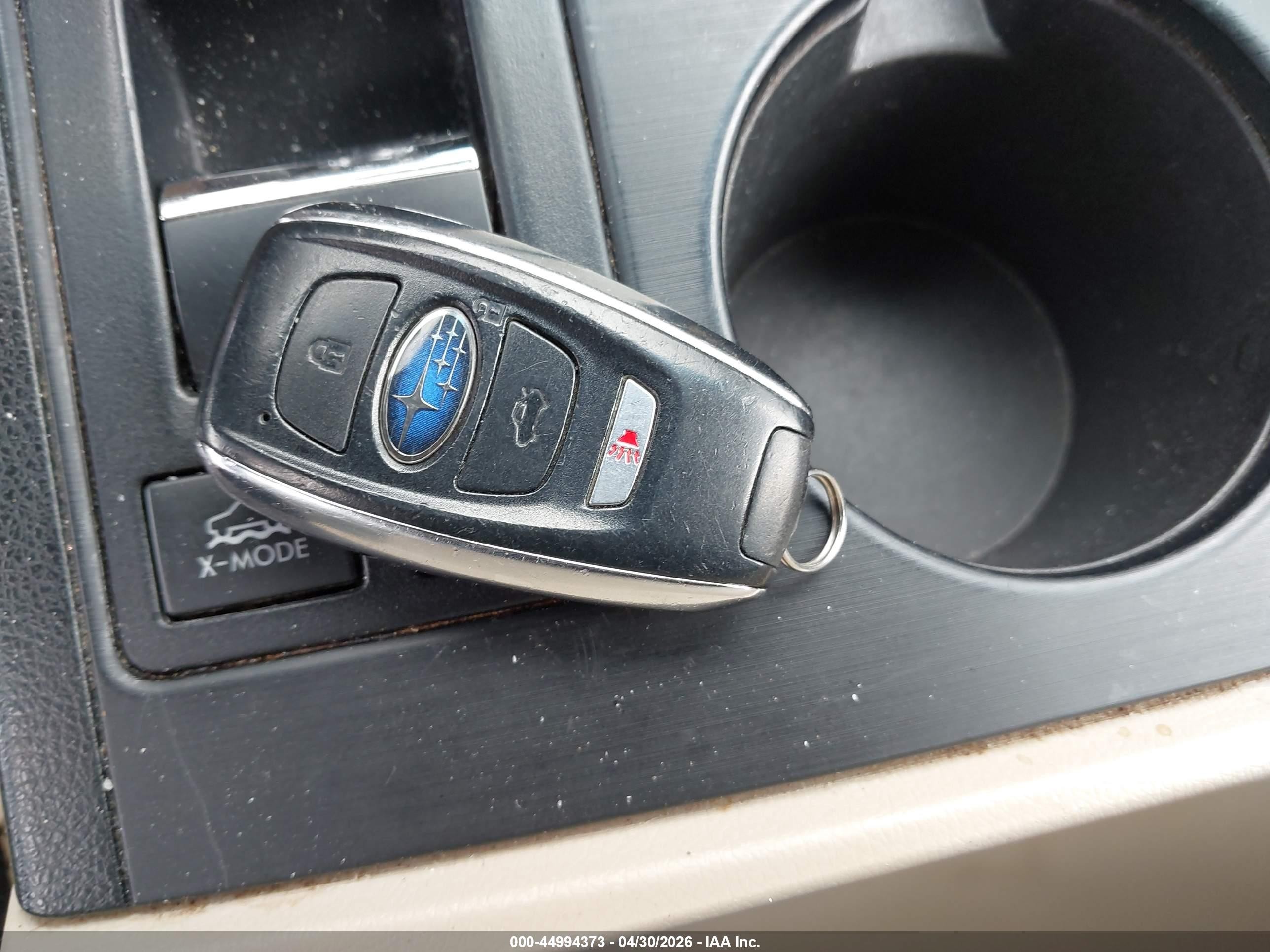2015 Subaru Outback 2.5i Limited Черный vin: 4S4BSBLC8F3205217