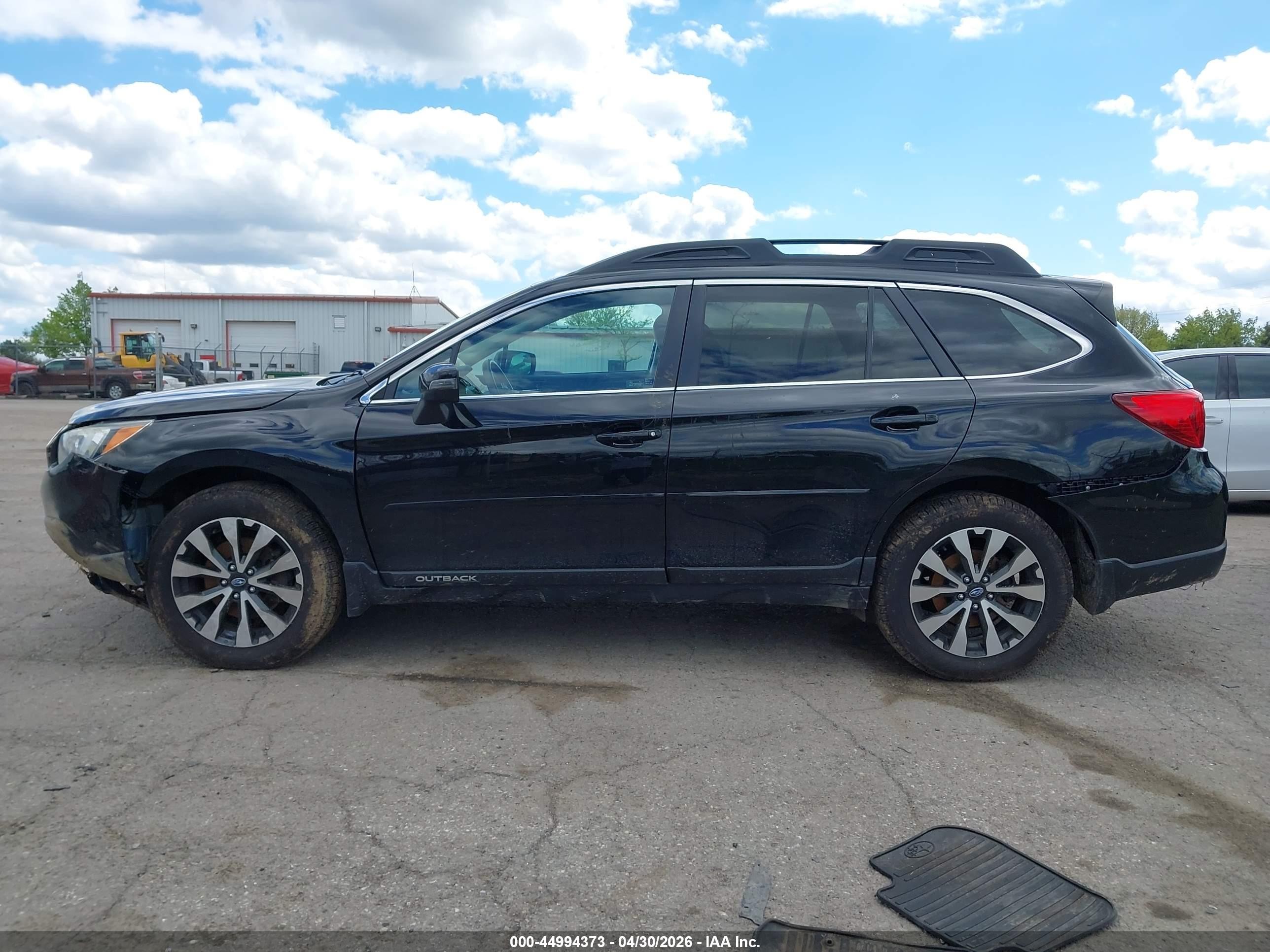 2015 Subaru Outback 2.5i Limited Черный vin: 4S4BSBLC8F3205217