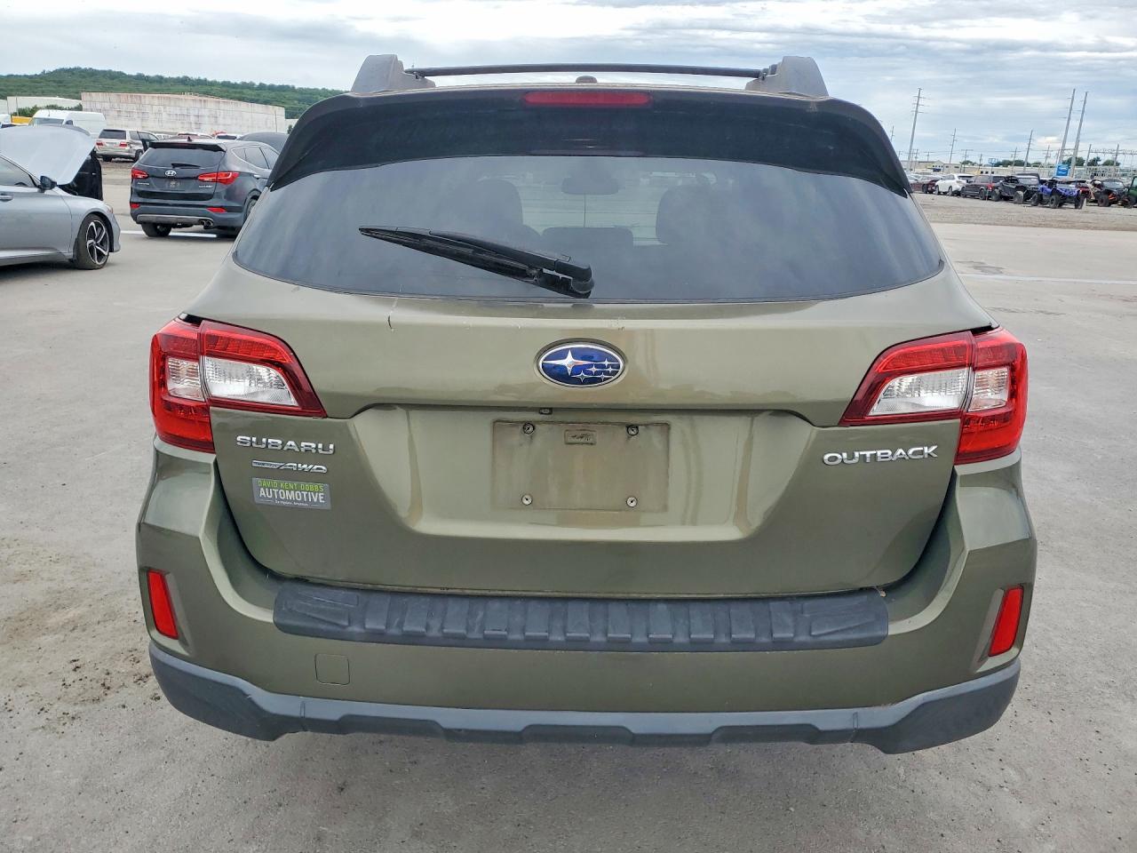 2015 Subaru Outback 2.5i Limited Tan vin: 4S4BSBLC8F3252781