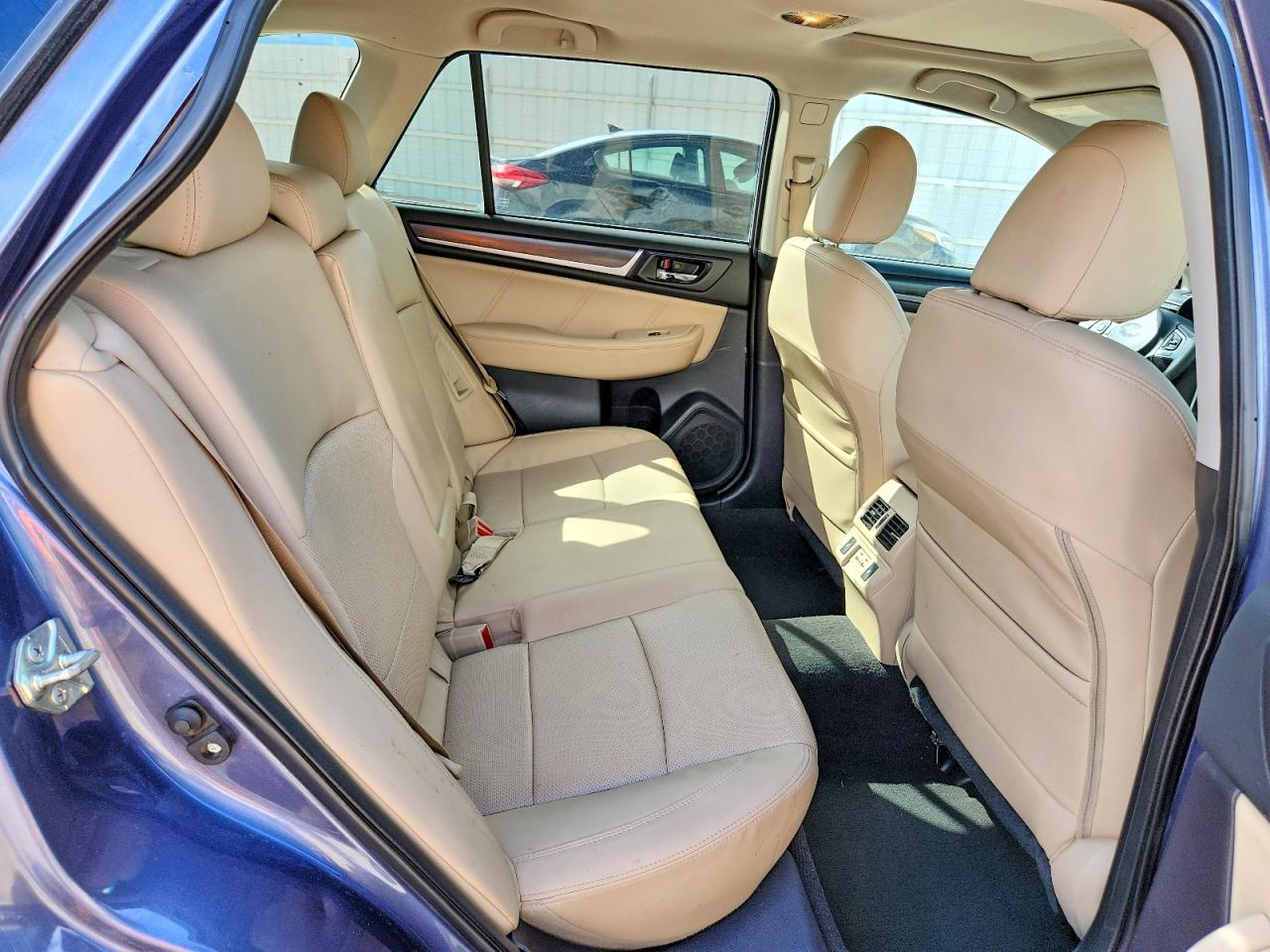 2015 Subaru Outback 2.5i Limited Blue vin: 4S4BSBLC8F3257317