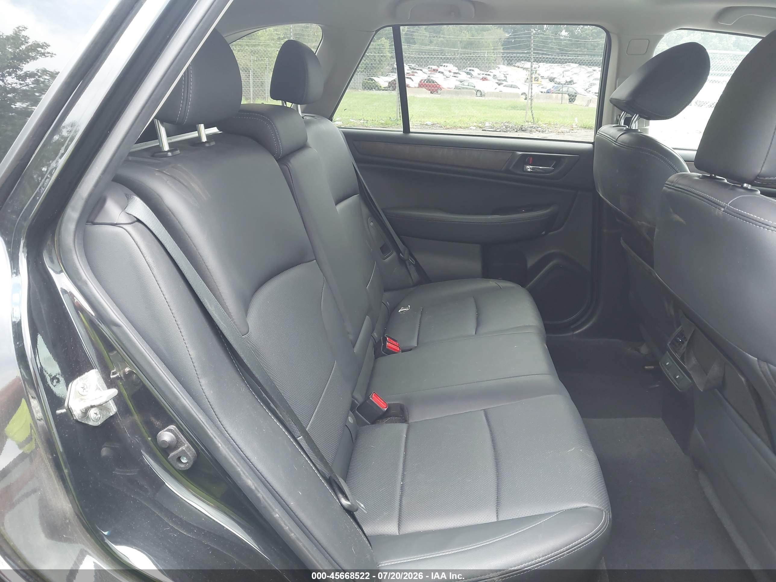 2015 Subaru Outback 2.5i Limited Black vin: 4S4BSBLC8F3276109