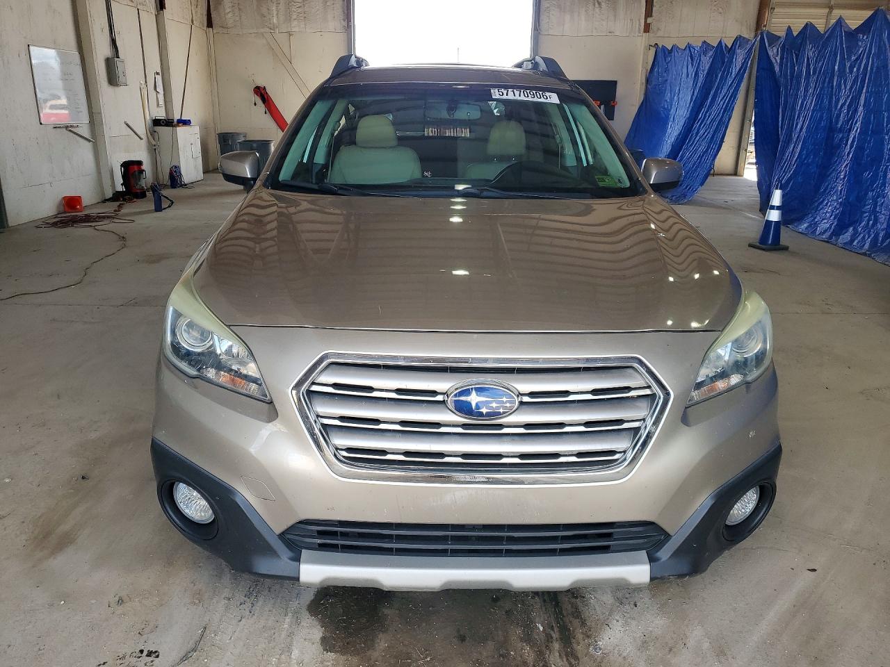 2015 Subaru Outback 2.5i Limited Gold vin: 4S4BSBLC9F3302779