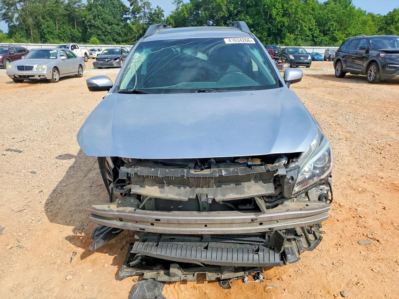 2015 Subaru Outback 2.5i Limited Silver vin: 4S4BSBLCXF3232211