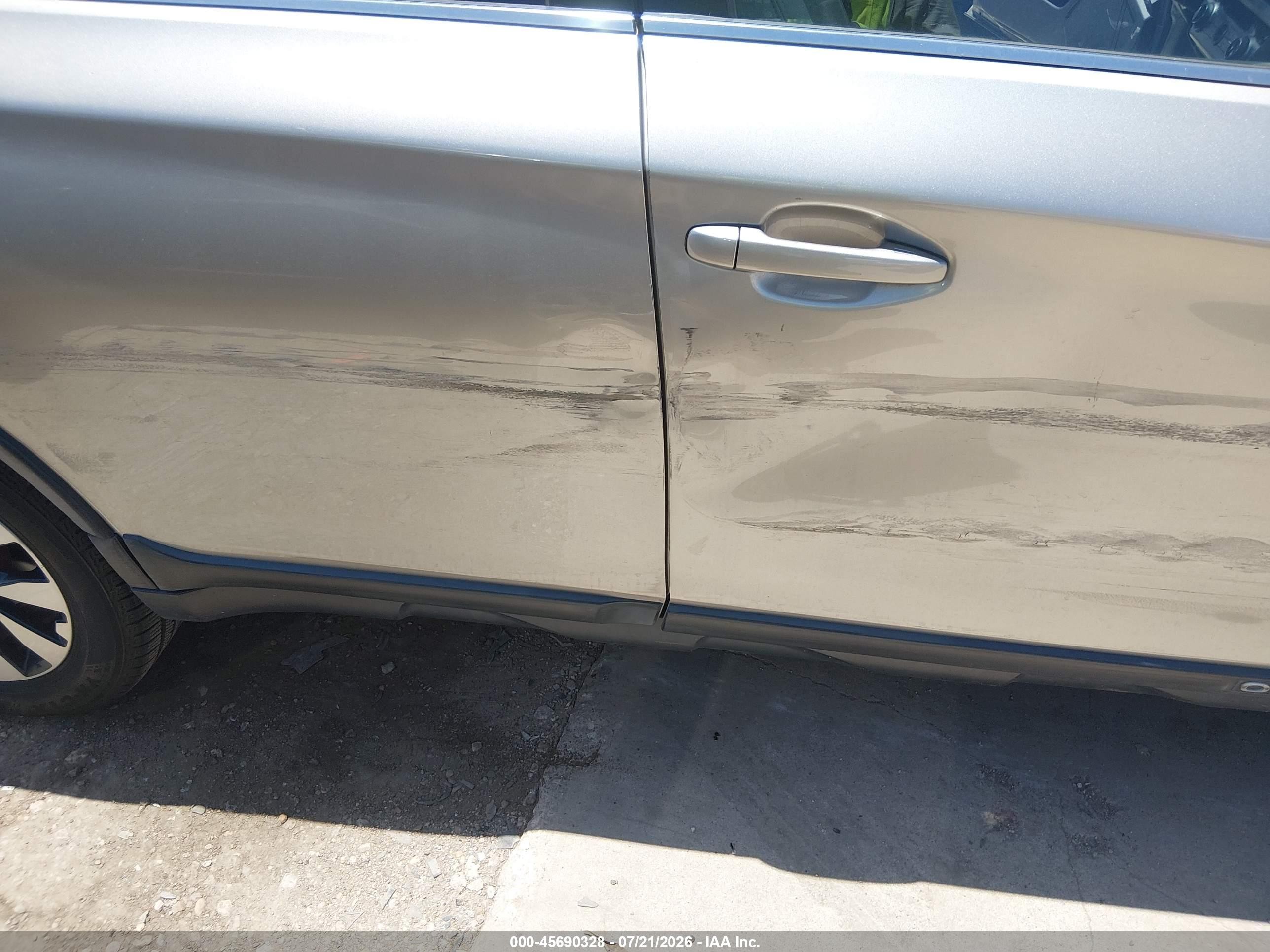 2015 Subaru Outback 2.5i Limited Серый vin: 4S4BSBNC0F3269376