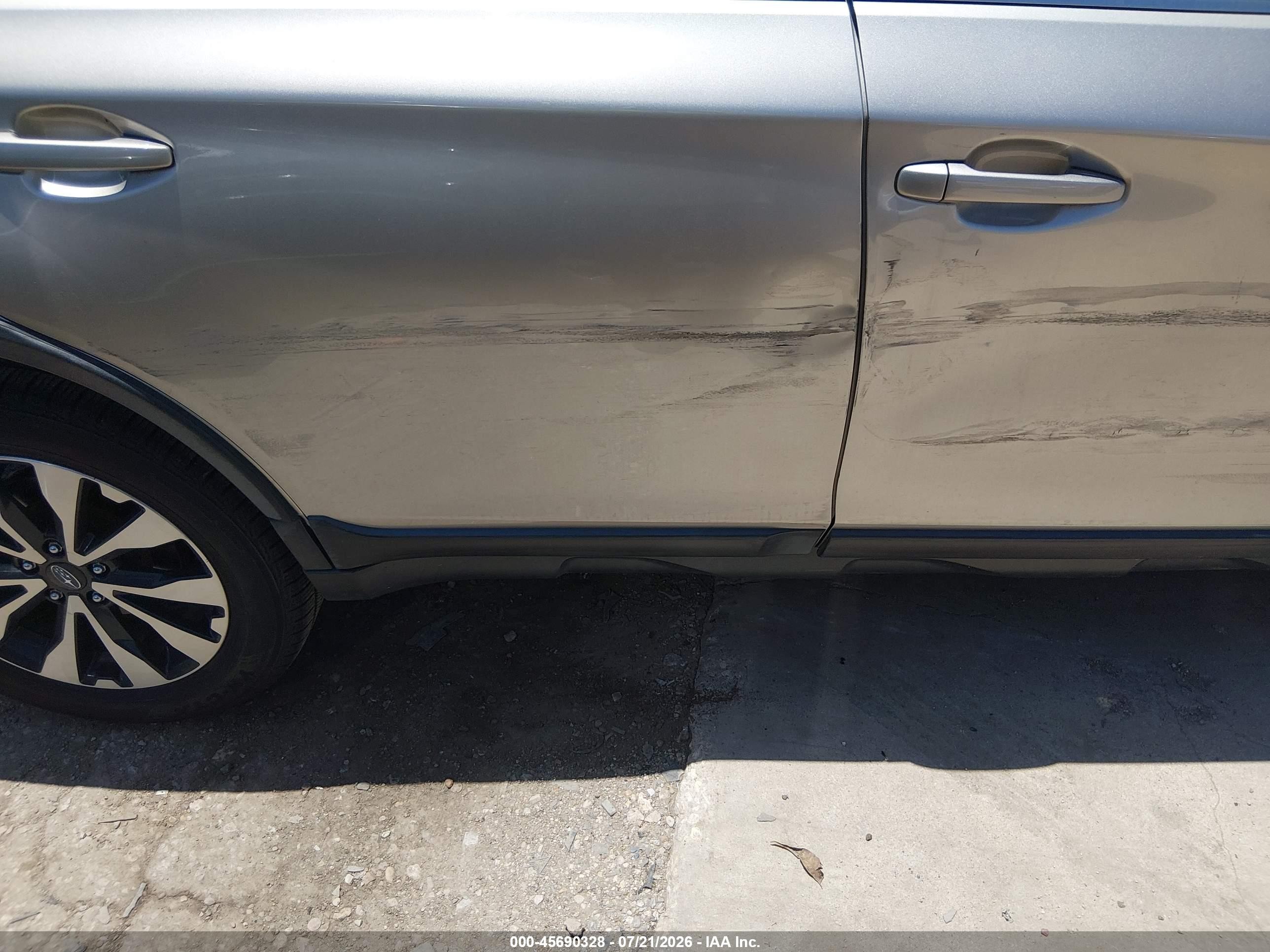2015 Subaru Outback 2.5i Limited Серый vin: 4S4BSBNC0F3269376