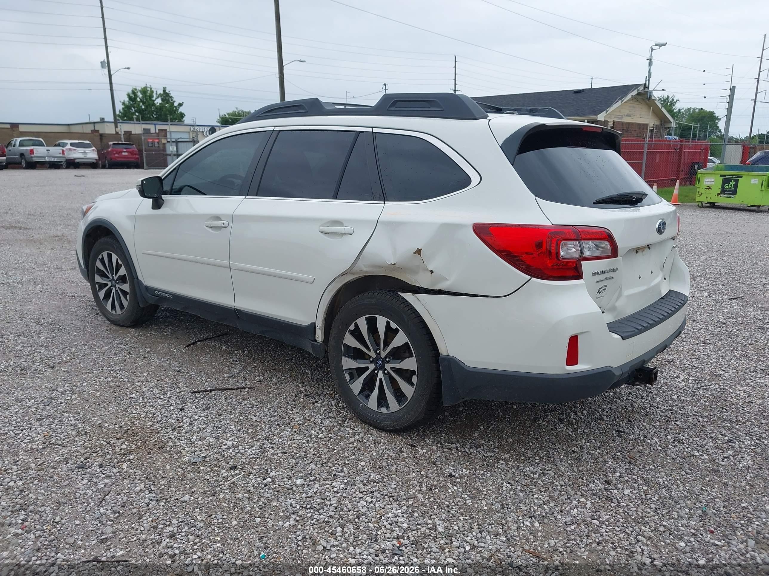 2015 Subaru Outback 2.5i Limited White vin: 4S4BSBNC1F3341413