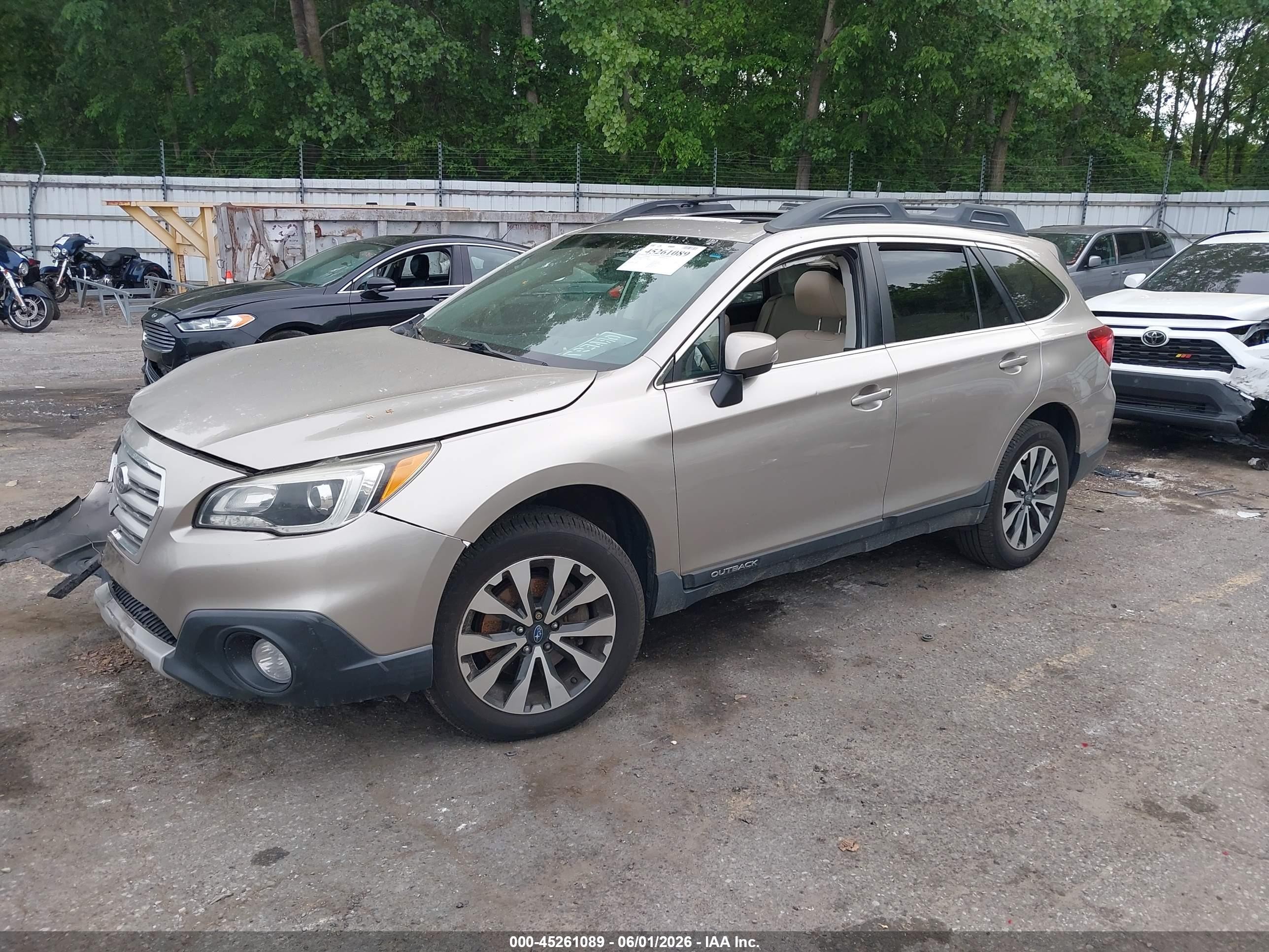 2015 Subaru Outback 2.5i Limited Beige vin: 4S4BSBNC1F3351309