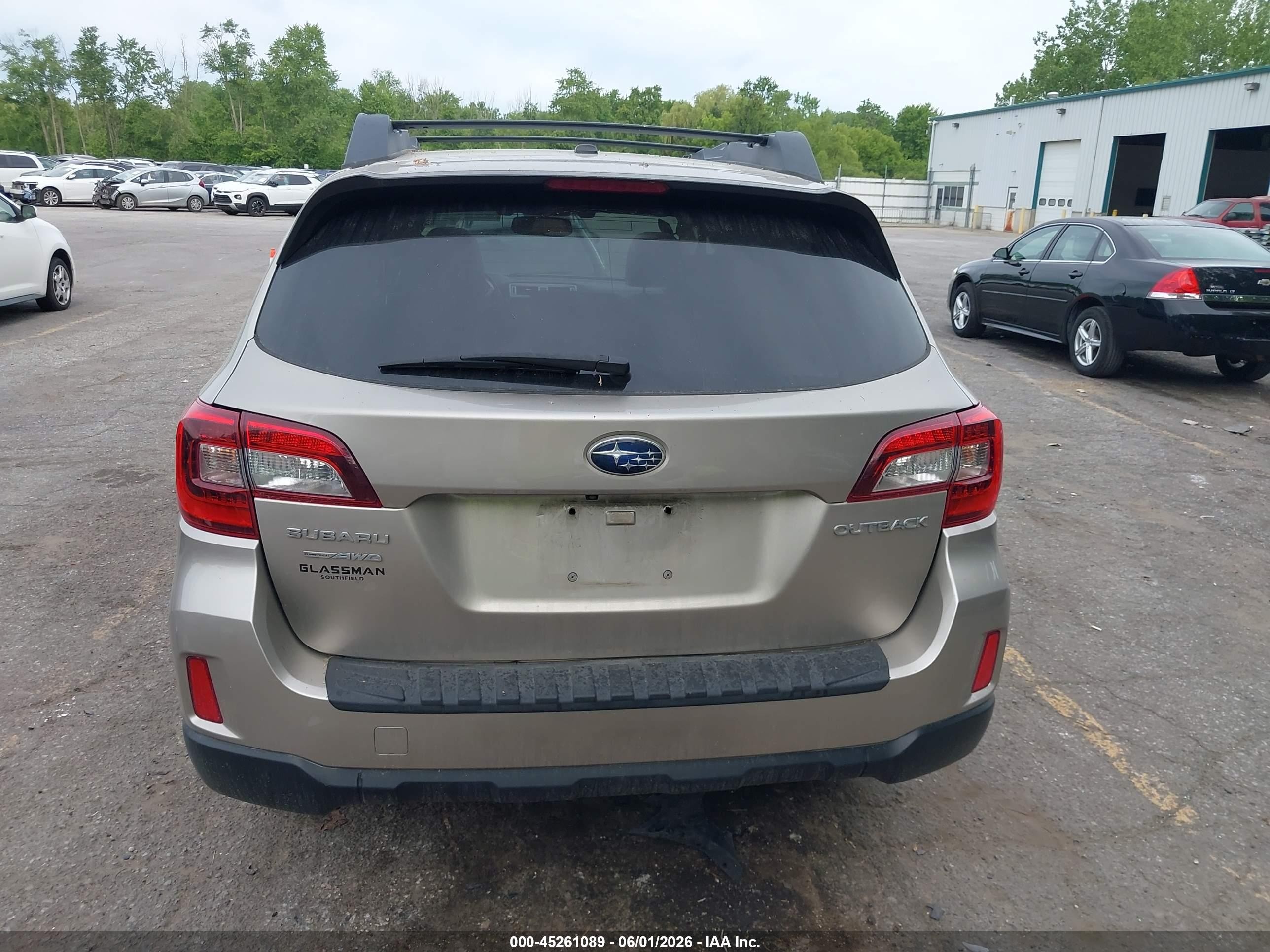 2015 Subaru Outback 2.5i Limited Beige vin: 4S4BSBNC1F3351309