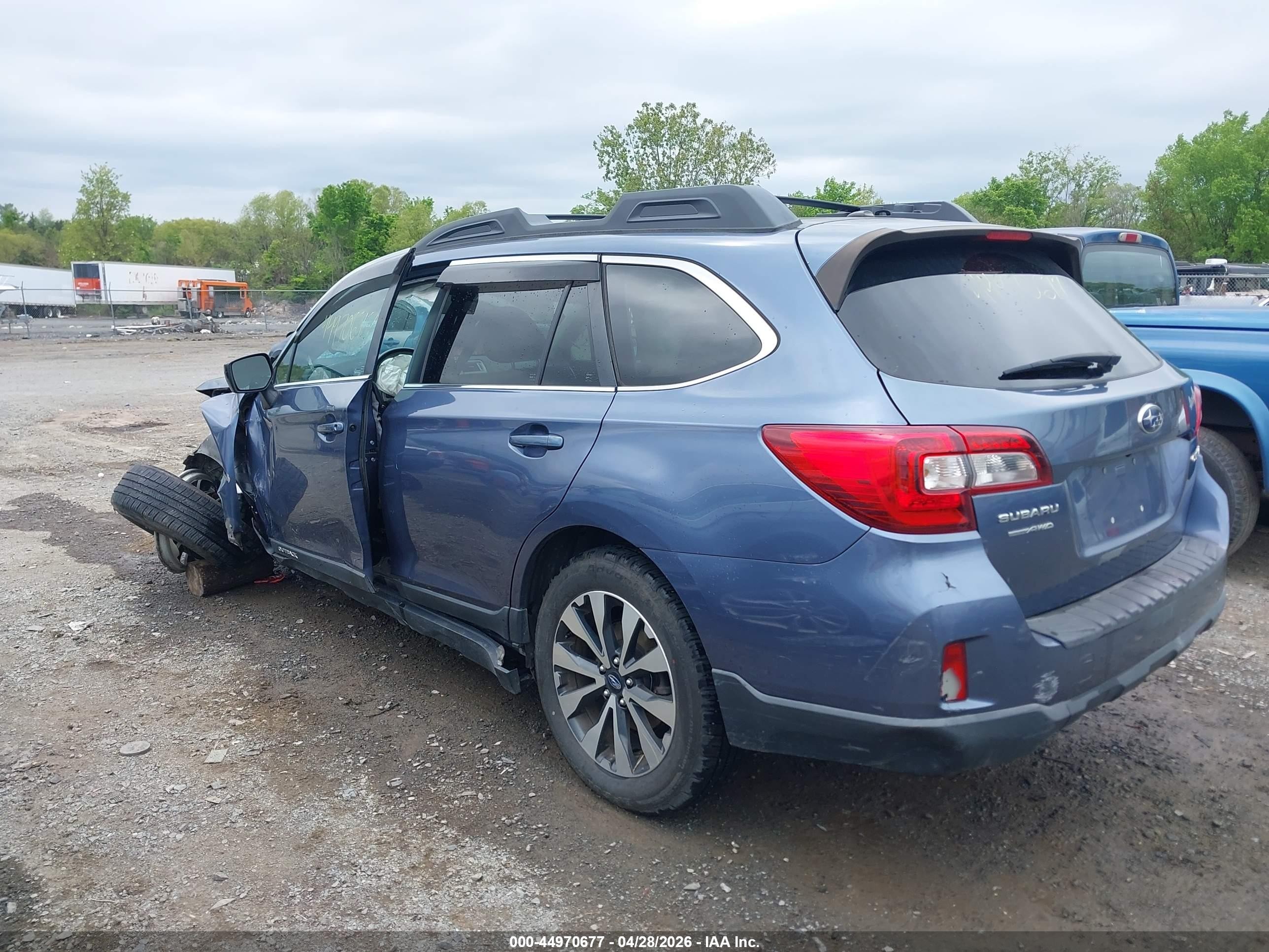2015 Subaru Outback 2.5i Limited Blue vin: 4S4BSBNC2F3232734