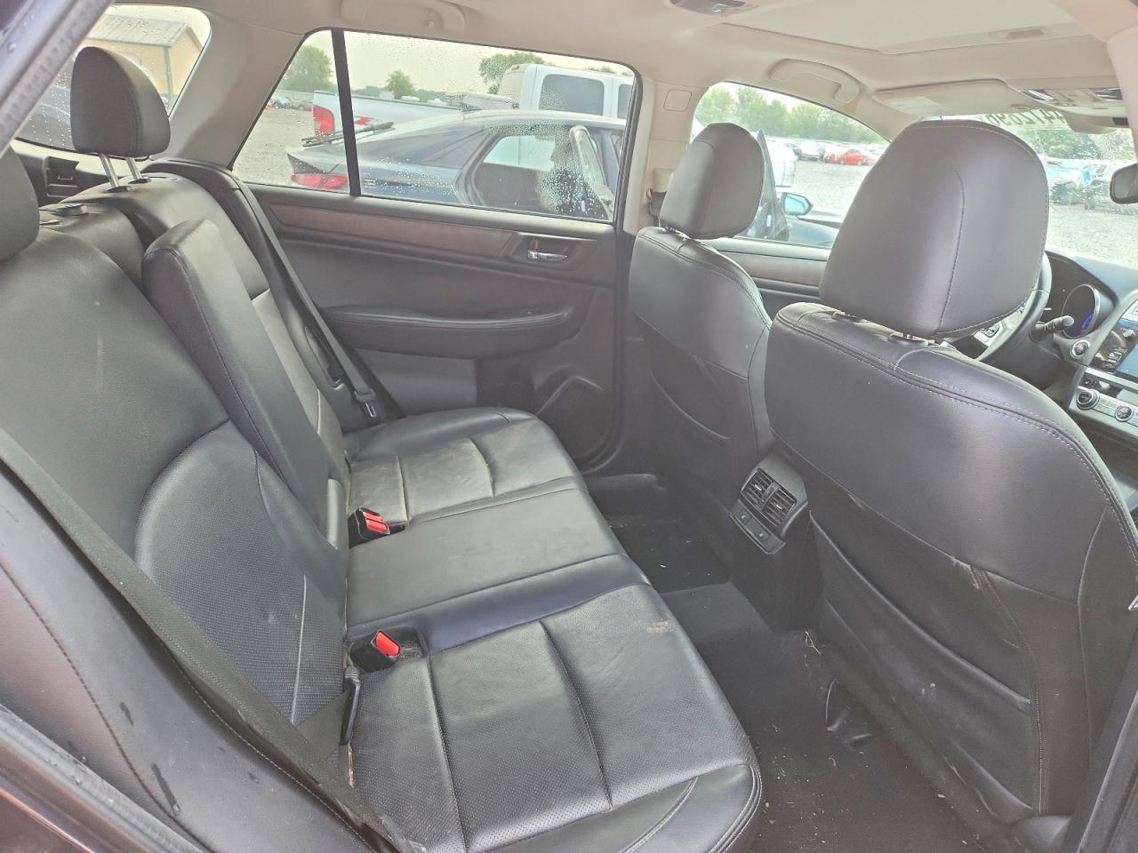 2015 Subaru Outback 2.5i Limited Gray vin: 4S4BSBNC2F3306167
