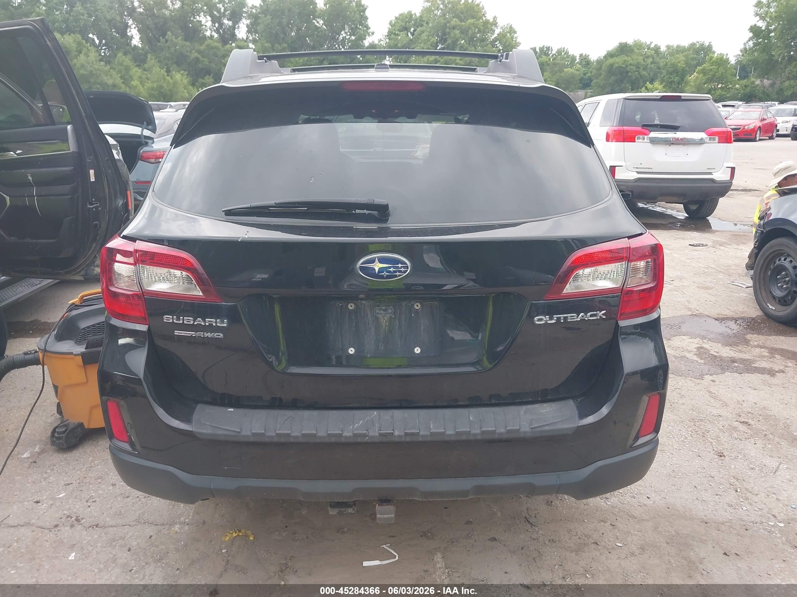 2015 Subaru Outback 2.5i Limited Black vin: 4S4BSBNC3F3271509