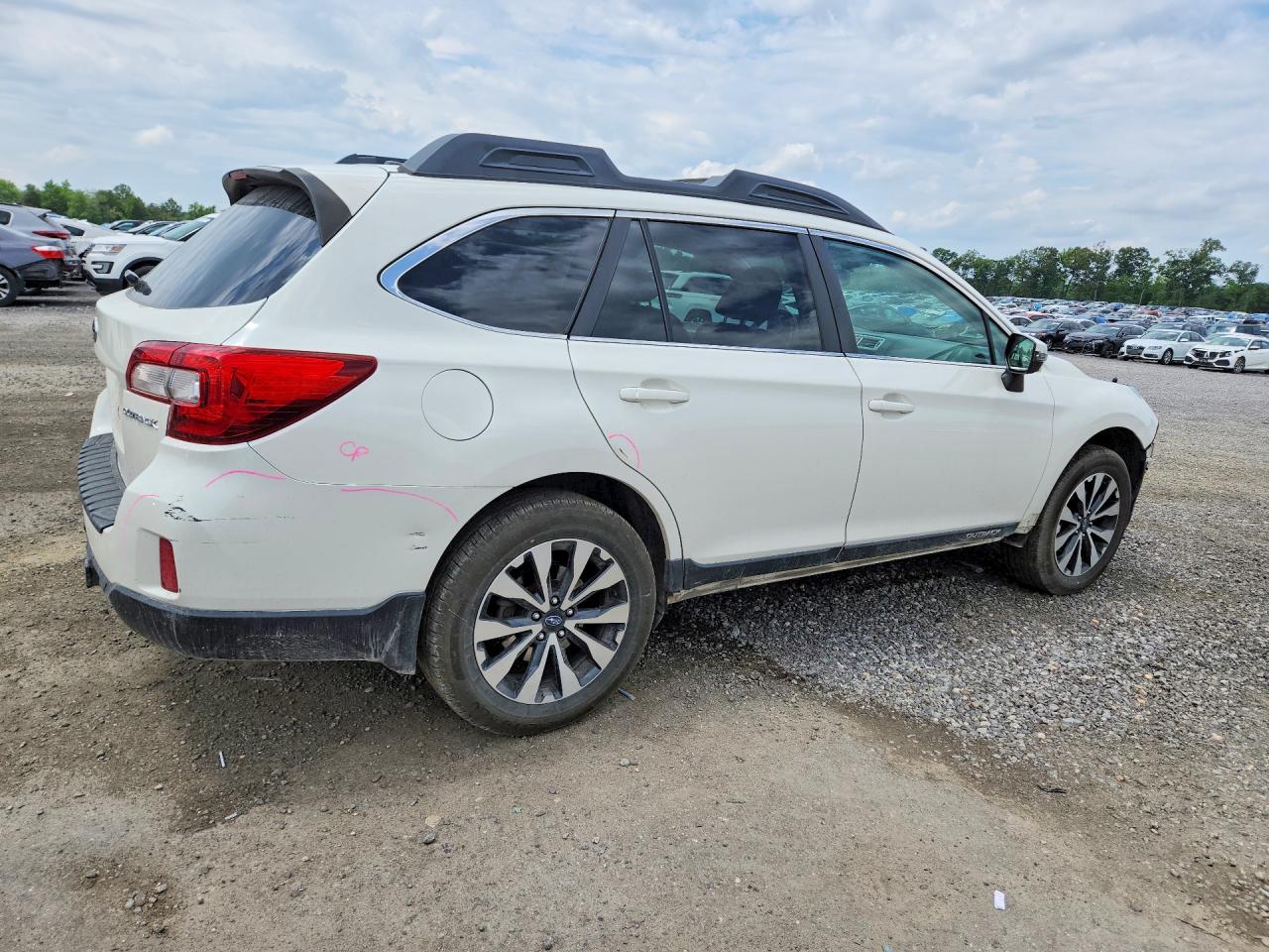 2015 Subaru Outback 2.5i Limited White vin: 4S4BSBNC5F3270698