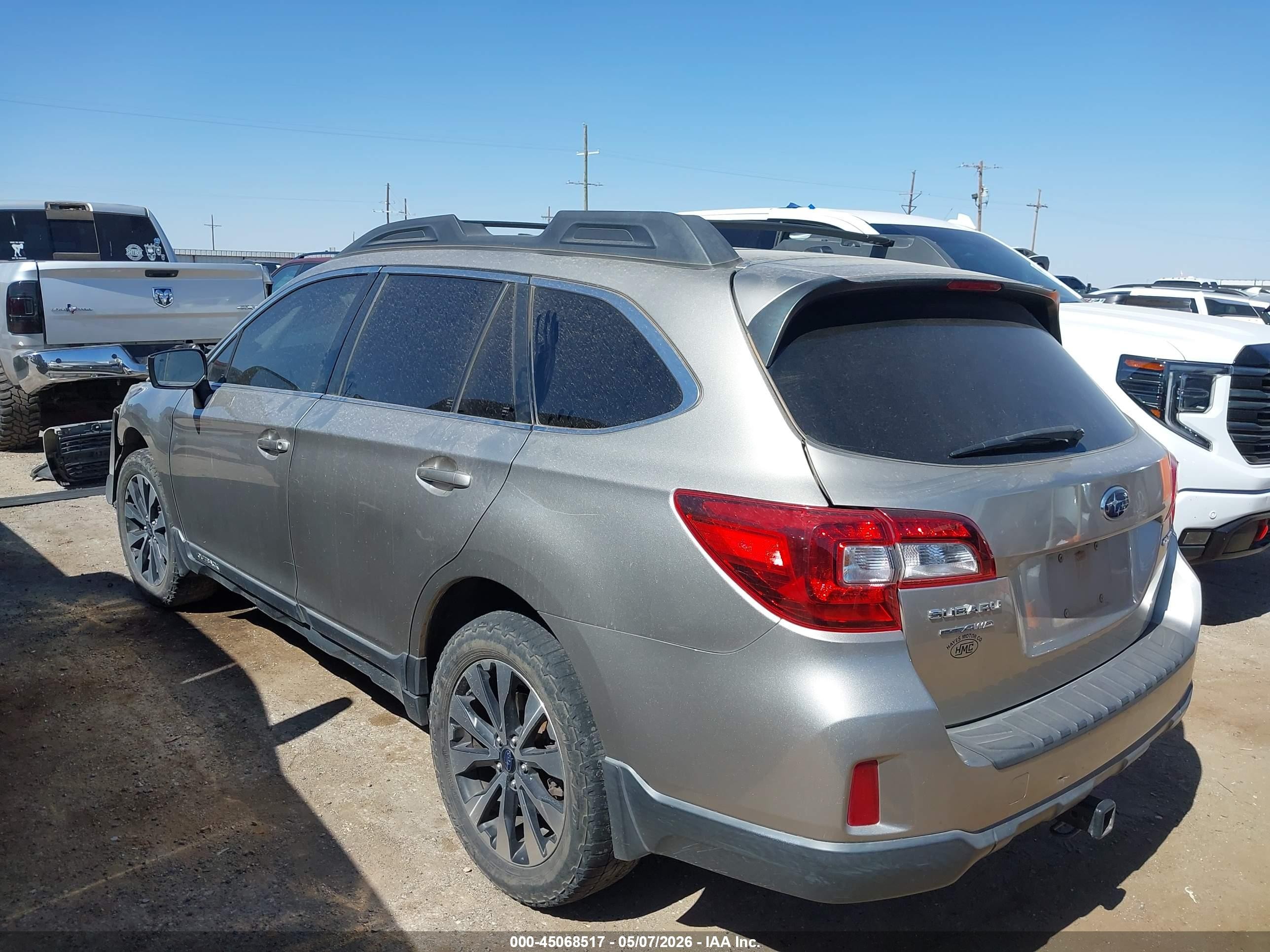 2015 Subaru Outback 2.5i Limited Champagne vin: 4S4BSBNC5F3295620