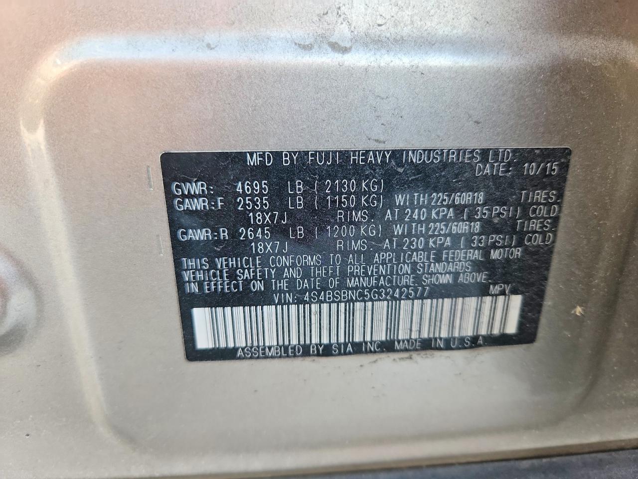 2016 Subaru Outback 2.5i Limited Серебряный vin: 4S4BSBNC5G3242577