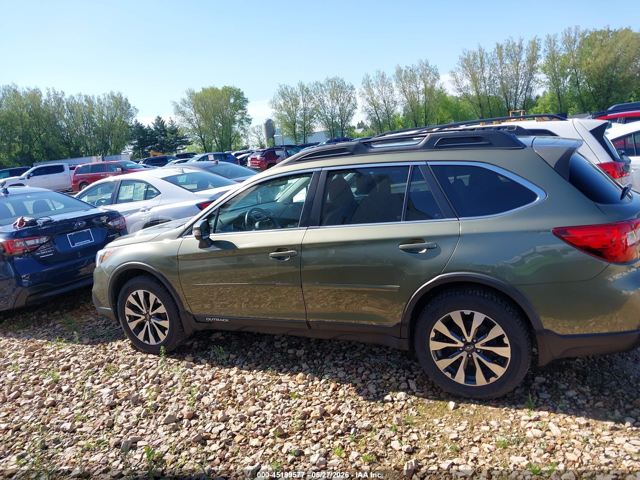 2015 Subaru Outback 2.5i Limited Green vin: 4S4BSBNC6F3345330