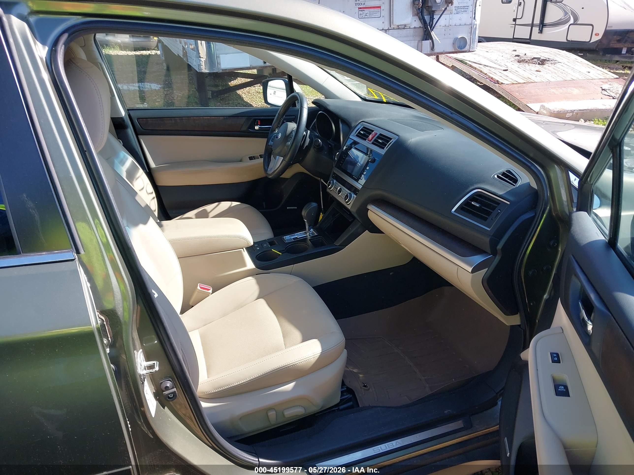 2015 Subaru Outback 2.5i Limited Green vin: 4S4BSBNC6F3345330