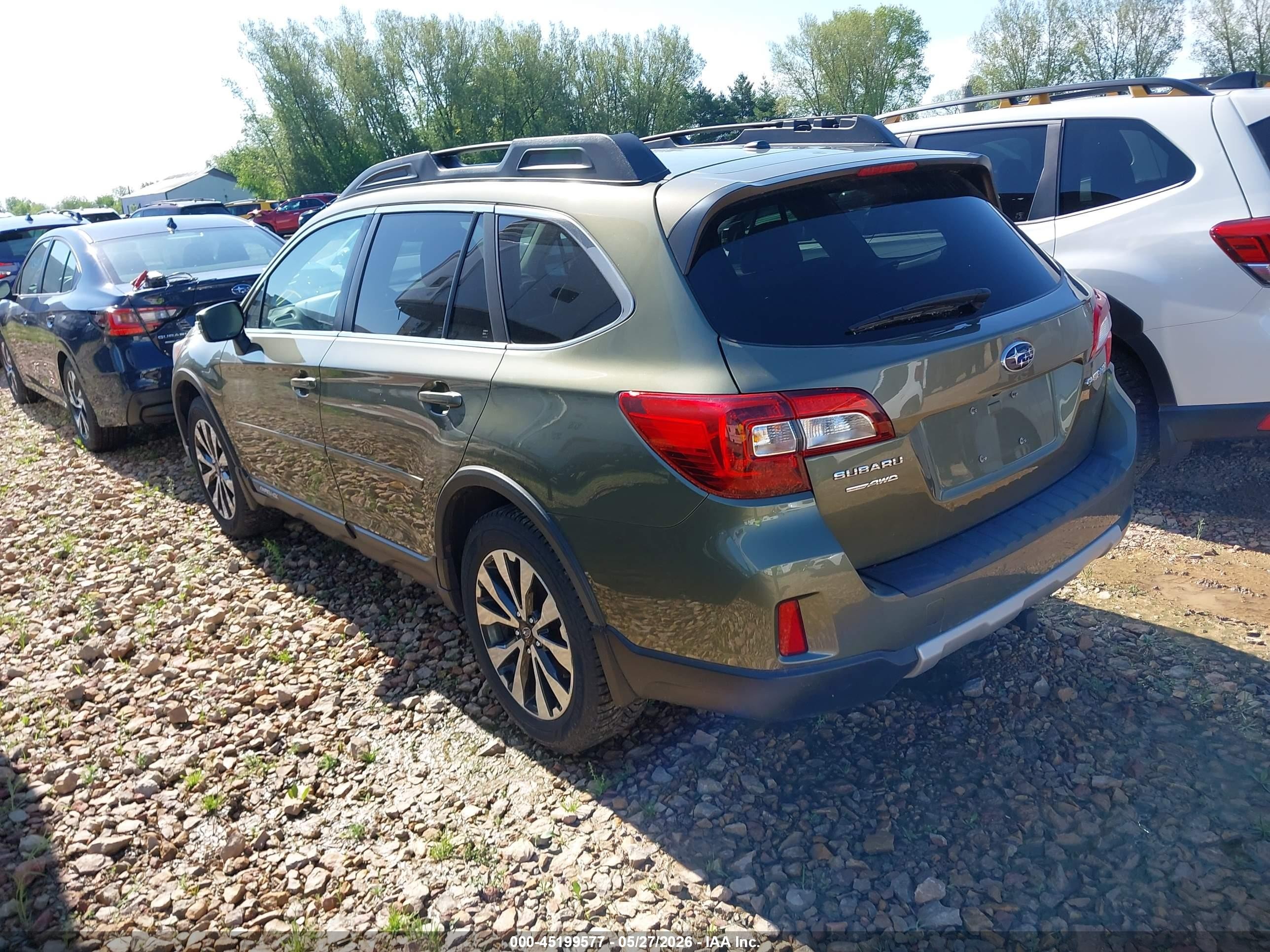 2015 Subaru Outback 2.5i Limited Green vin: 4S4BSBNC6F3345330