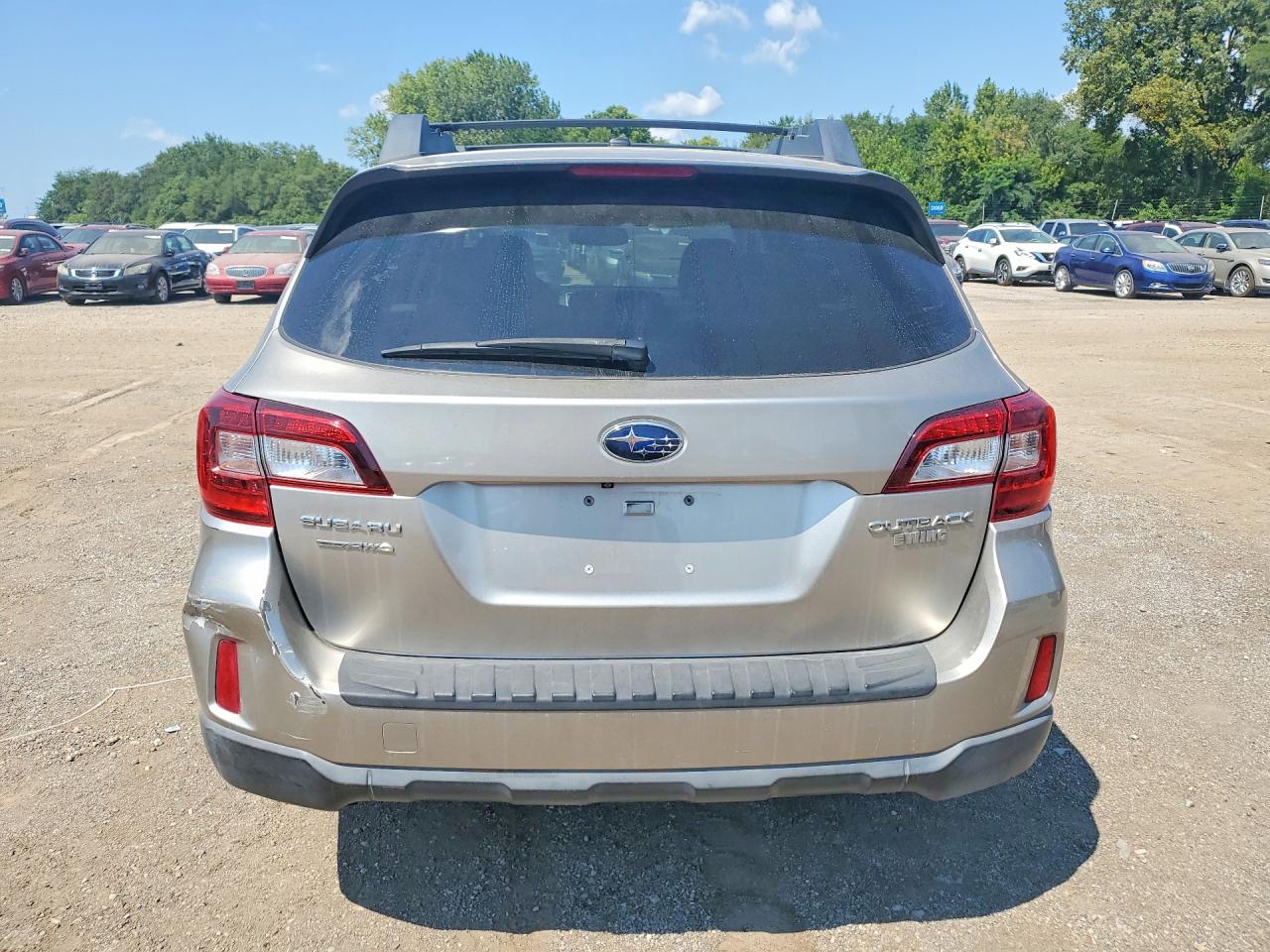2015 Subaru Outback 2.5i Limited Золотой vin: 4S4BSBNC7F3280746