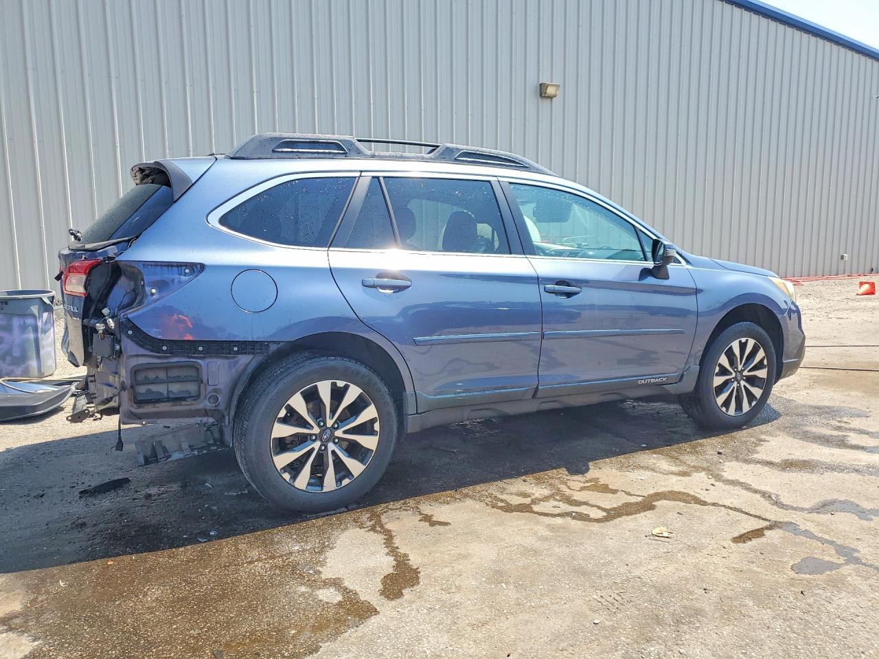 2015 Subaru Outback 2.5i Limited Синий vin: 4S4BSBNC8F3233757