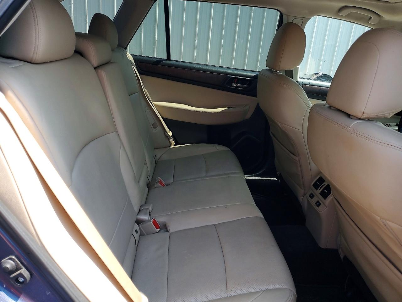 2015 Subaru Outback 2.5i Limited Синий vin: 4S4BSBNC8F3233757
