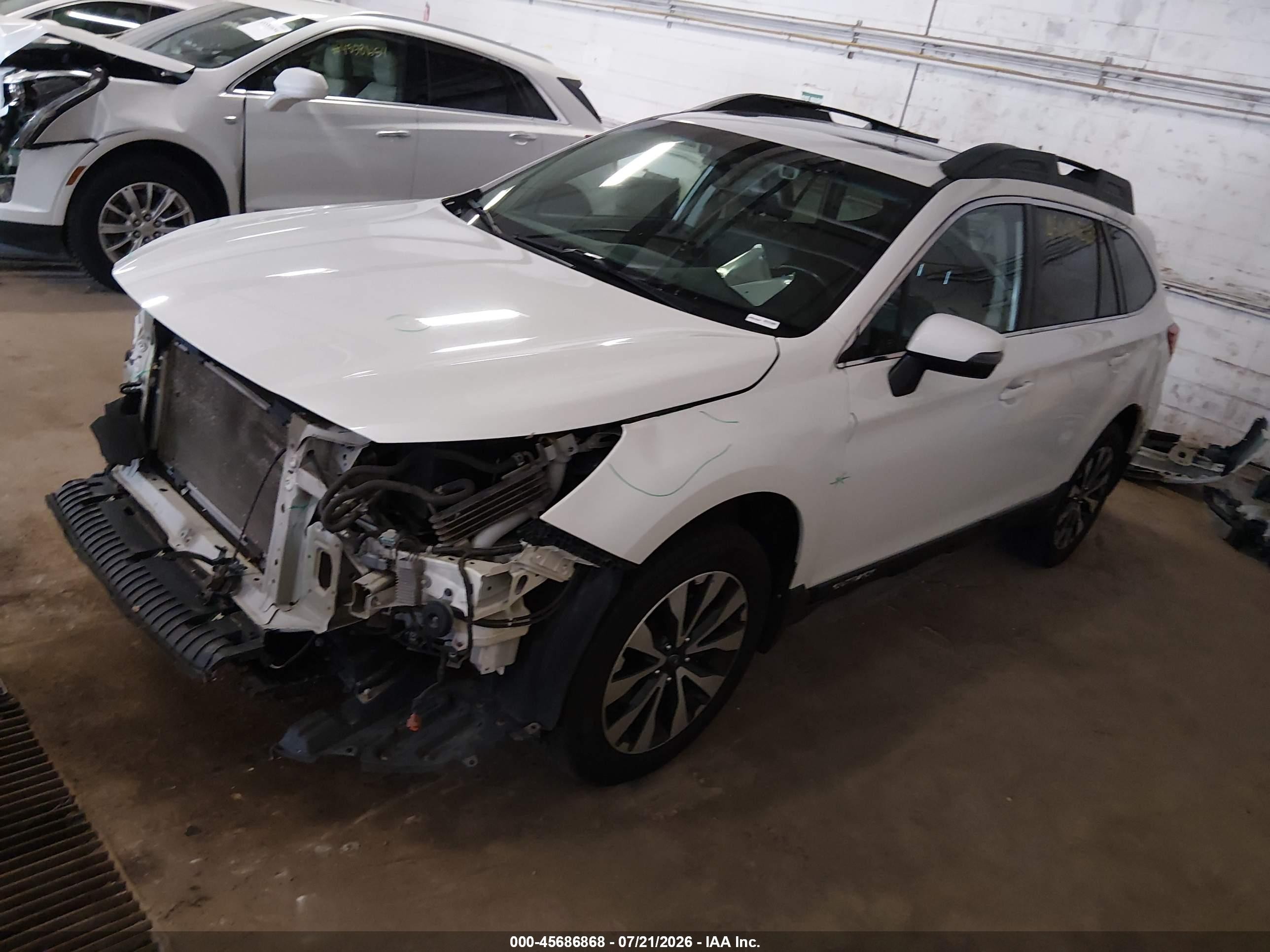 2015 Subaru Outback 2.5i Limited White vin: 4S4BSBNC8F3310949