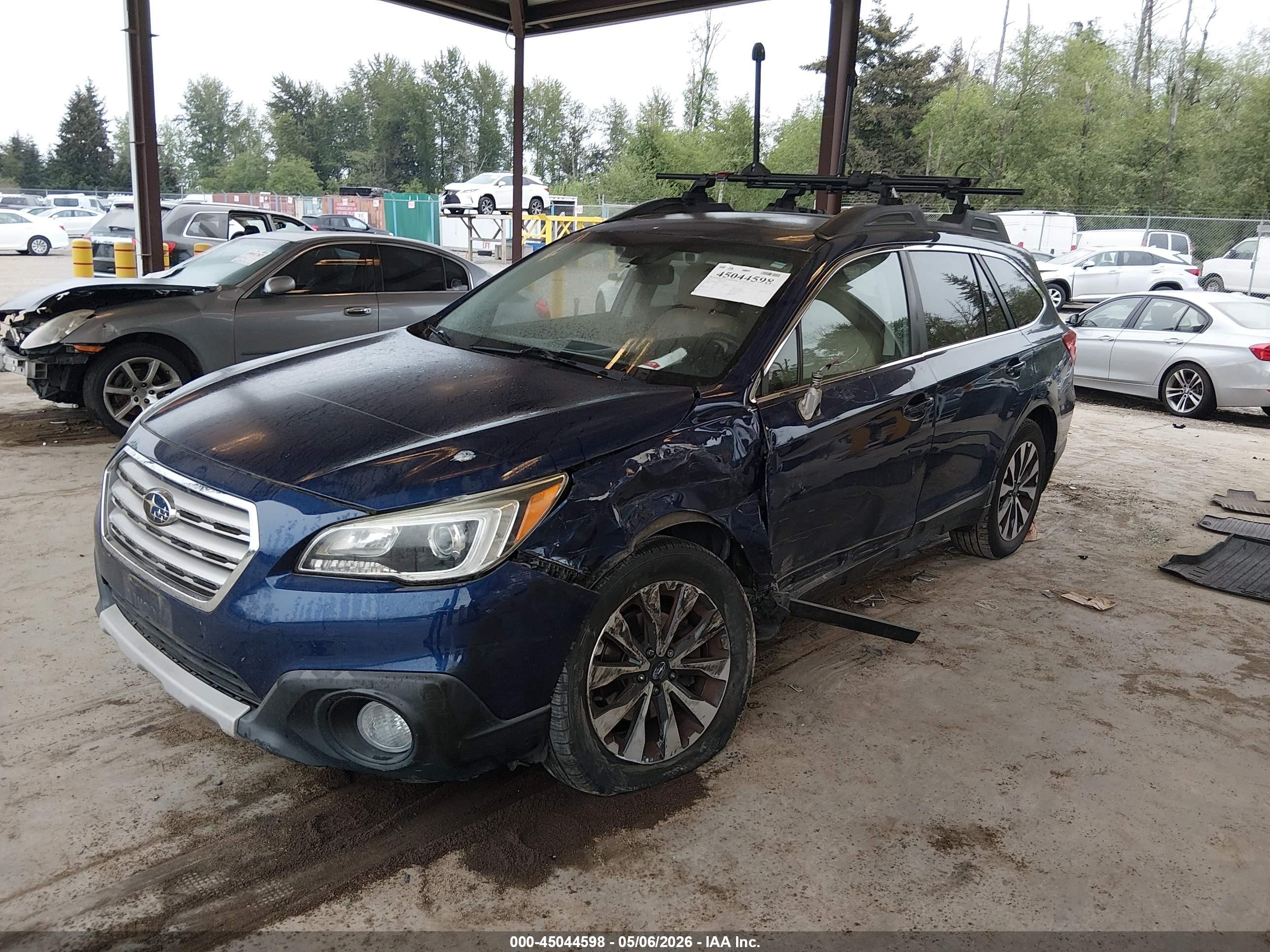 2015 Subaru Outback 2.5i Limited Синий vin: 4S4BSBNC9F3276357