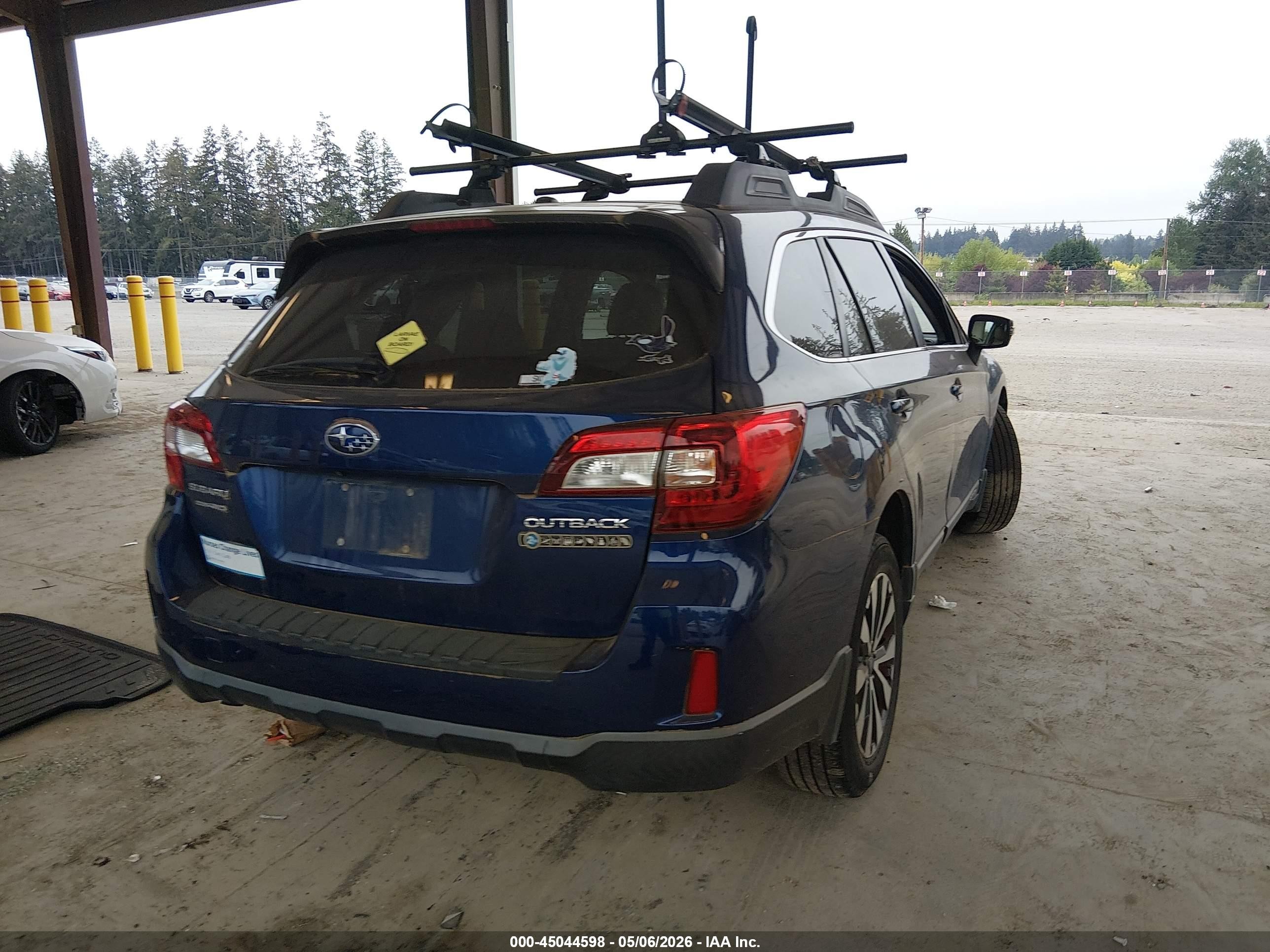 2015 Subaru Outback 2.5i Limited Синий vin: 4S4BSBNC9F3276357