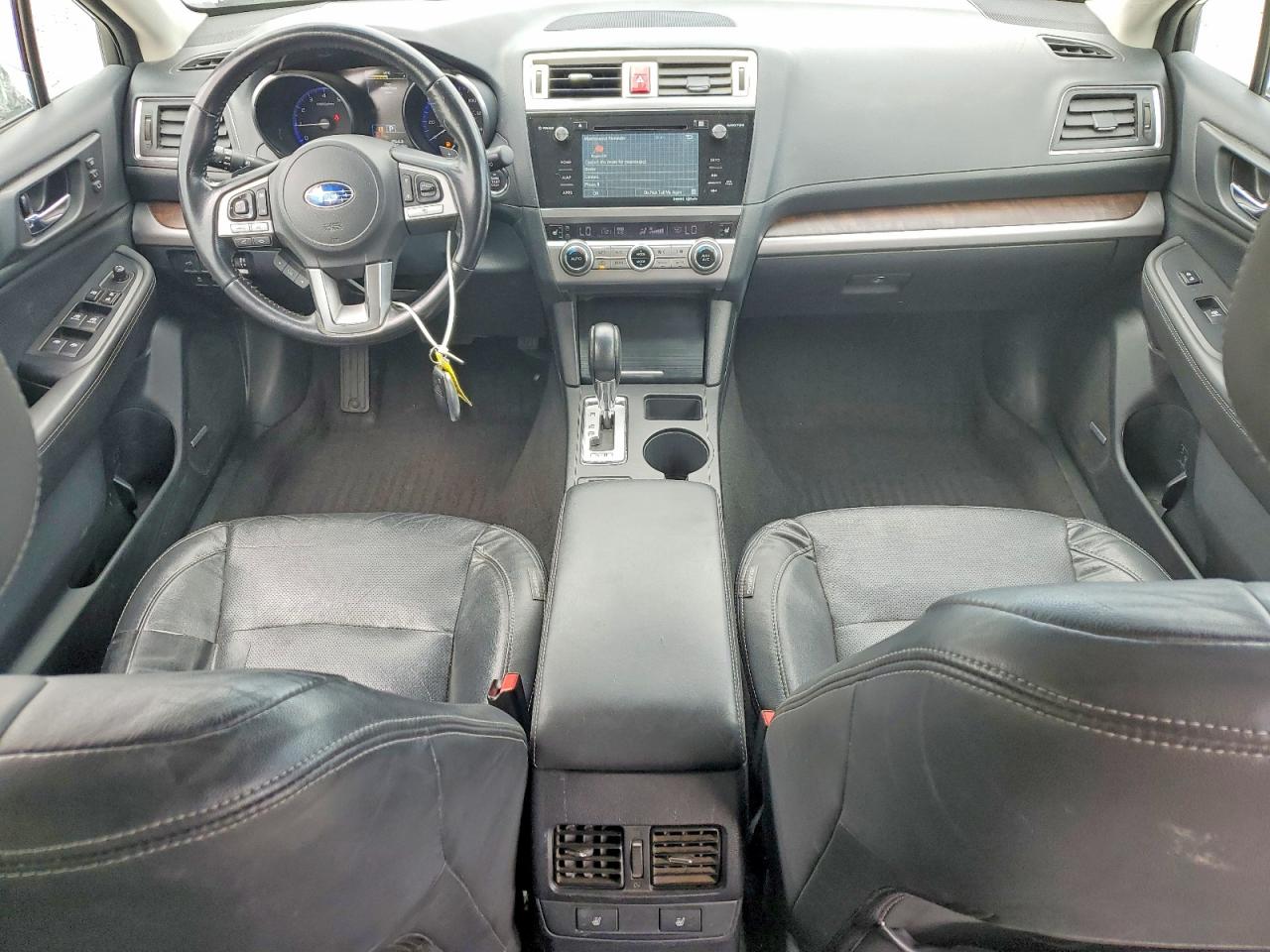 2015 Subaru Outback 2.5i Limited White vin: 4S4BSBNC9F3286998