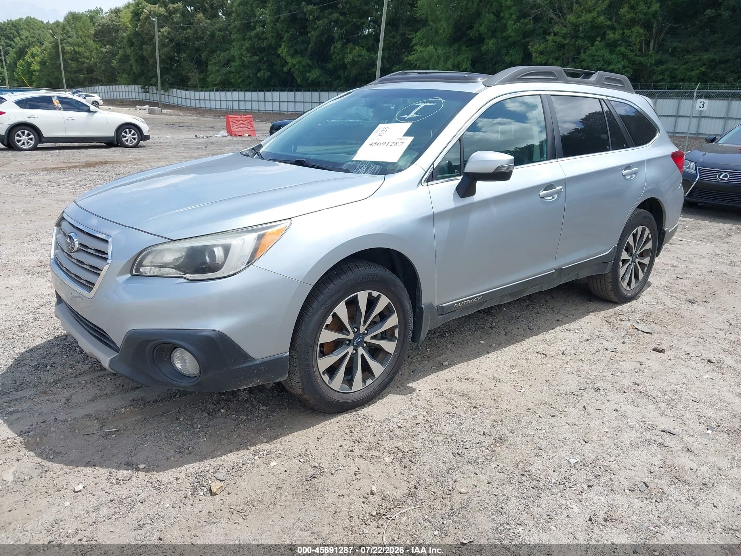 2015 Subaru Outback 2.5i Limited Silver vin: 4S4BSBNC9F3361652