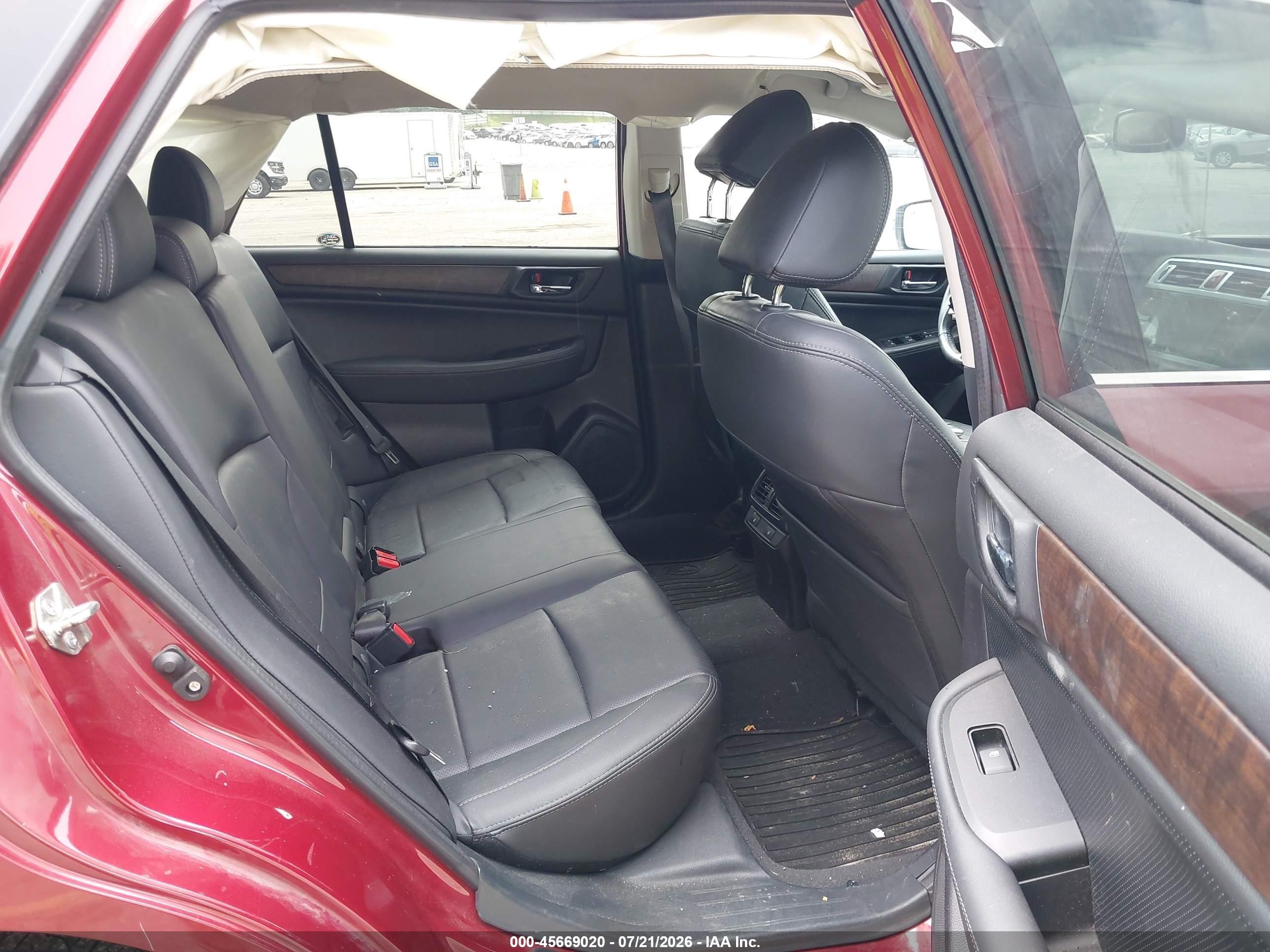 2016 Subaru Outback 2.5i Limited Бордовый vin: 4S4BSBNC9G3344206