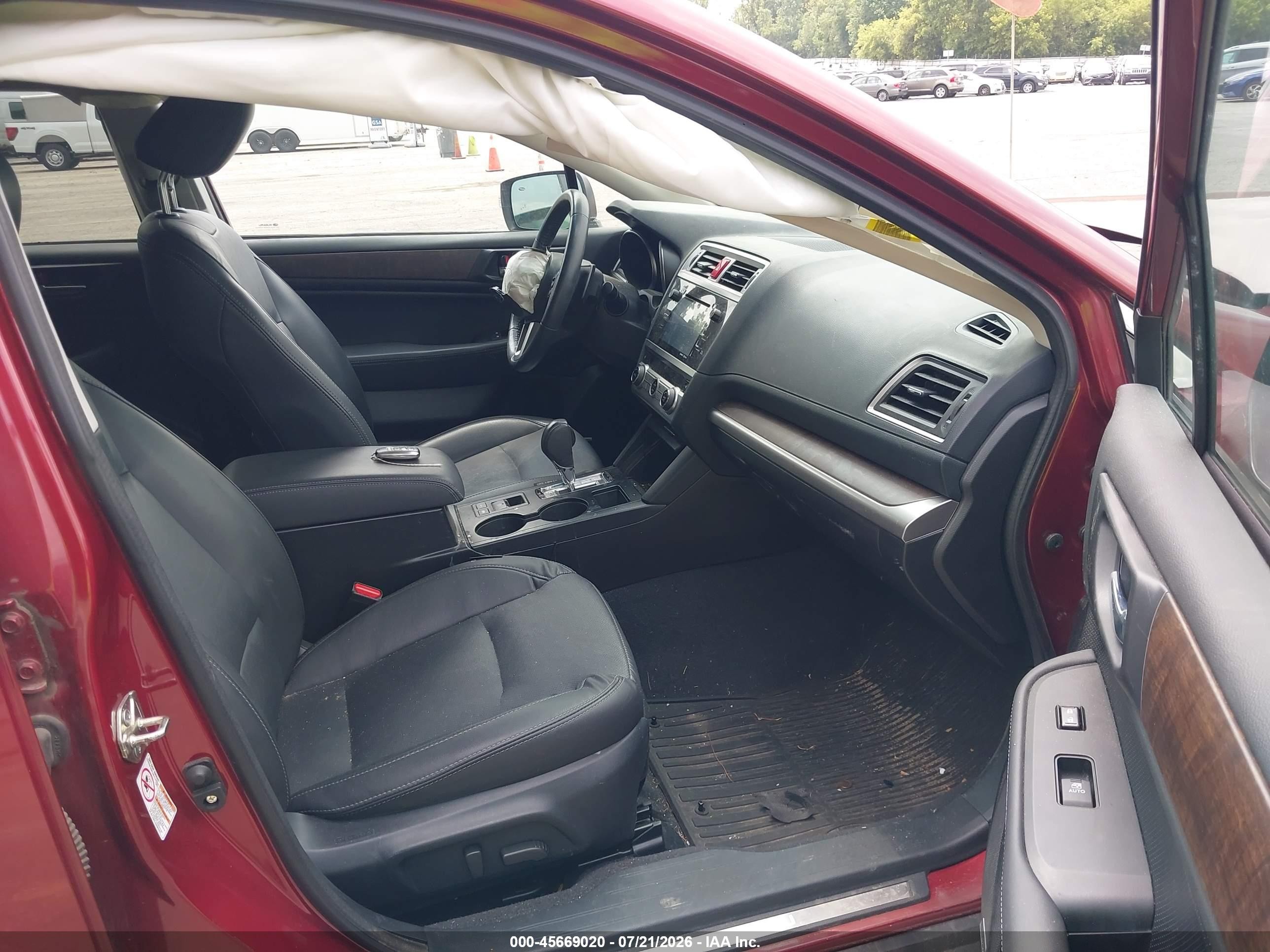 2016 Subaru Outback 2.5i Limited Бордовый vin: 4S4BSBNC9G3344206