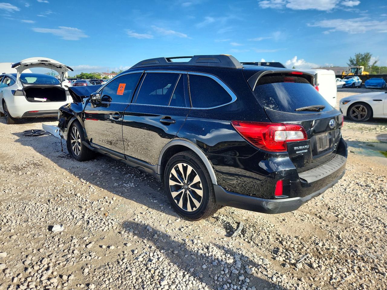 2015 Subaru Outback 2.5i Limited Black vin: 4S4BSBNCXF3271734