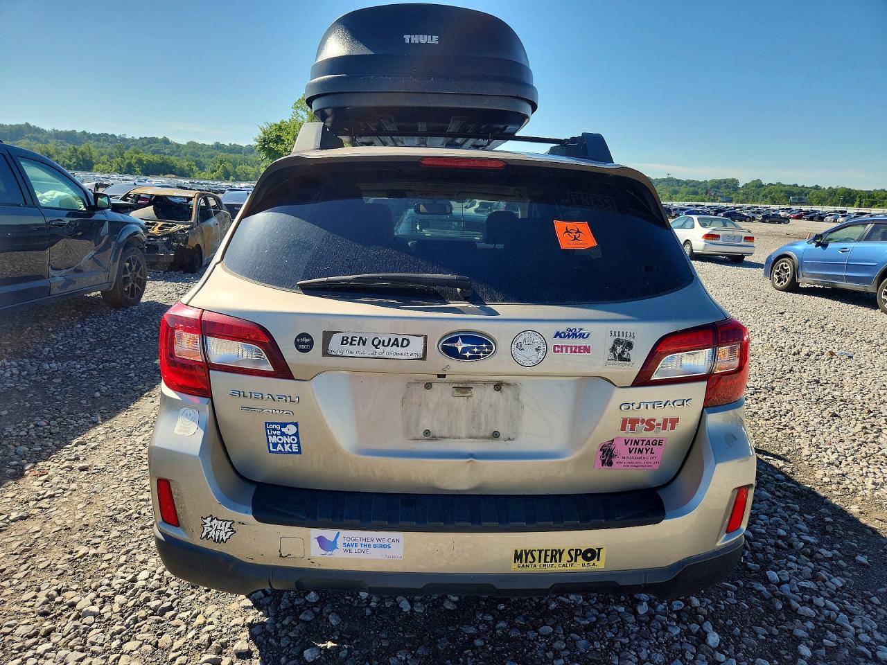 2015 Subaru Outback 2.5i Limited Silver vin: 4S4BSBNCXF3318308