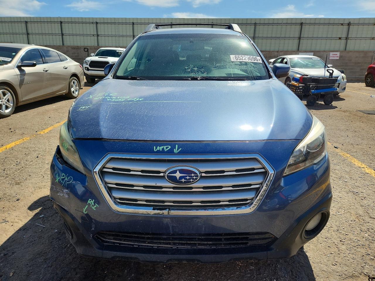 2015 Subaru Outback 3.6r Limited Blue vin: 4S4BSEJC8F3314670