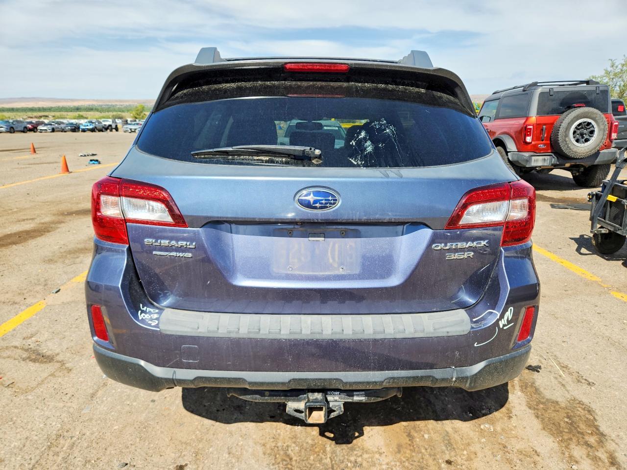 2015 Subaru Outback 3.6r Limited Blue vin: 4S4BSEJC8F3314670