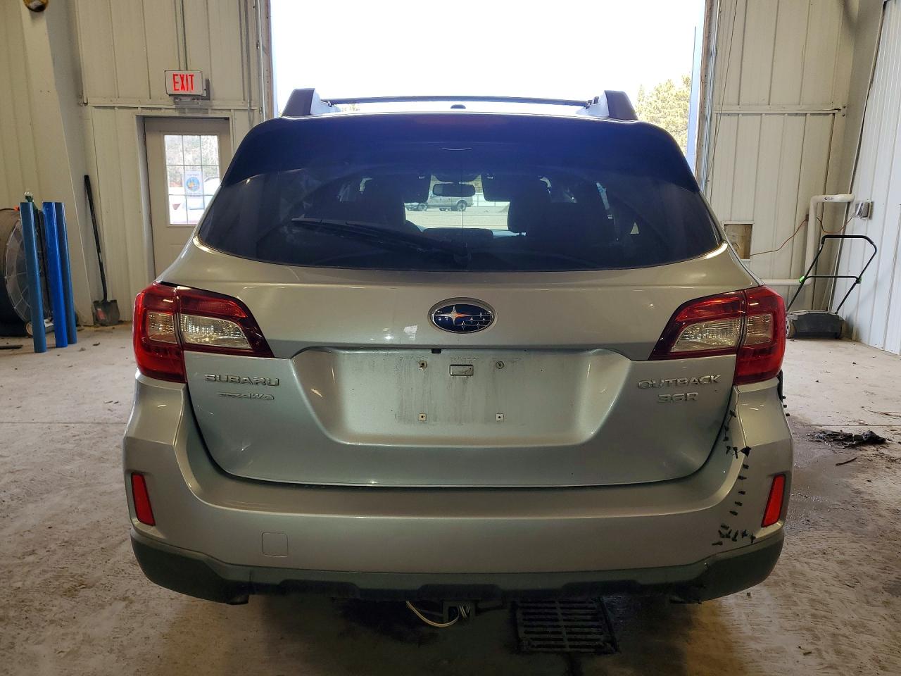 2015 Subaru Outback 3.6r Limited Gray vin: 4S4BSEJCXF3253600