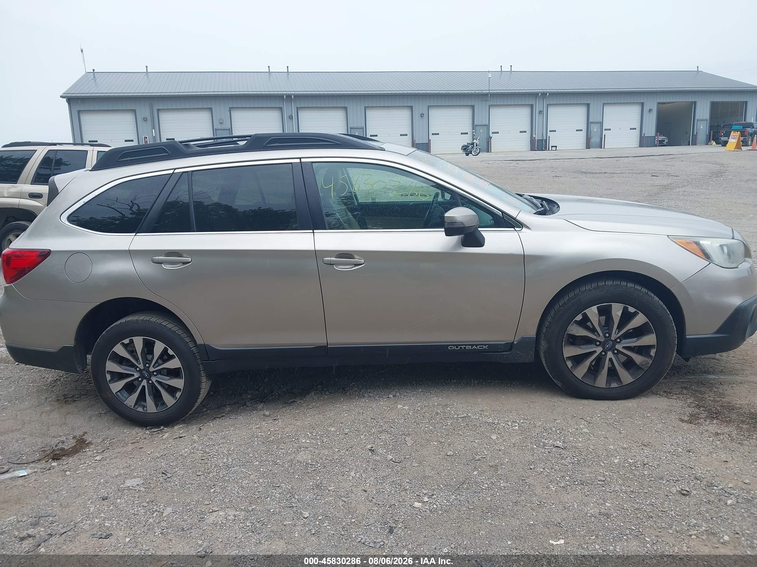 2015 Subaru Outback 3.6r Limited Tan vin: 4S4BSELC1F3229800