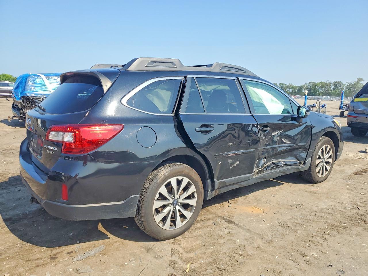 2015 Subaru Outback 3.6r Limited Black vin: 4S4BSELC1F3330710