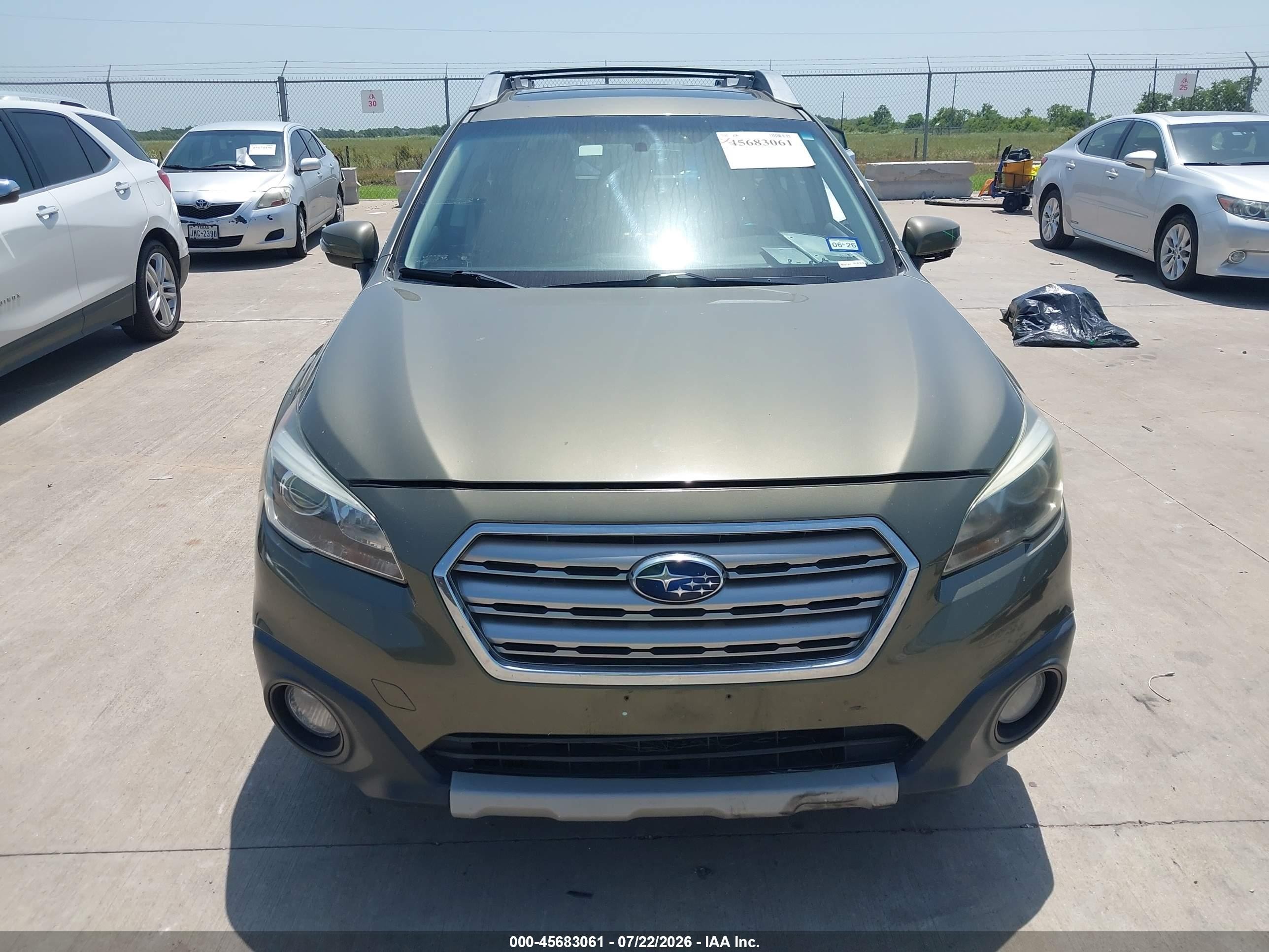 2015 Subaru Outback 3.6r Limited Green vin: 4S4BSELC2F3223469