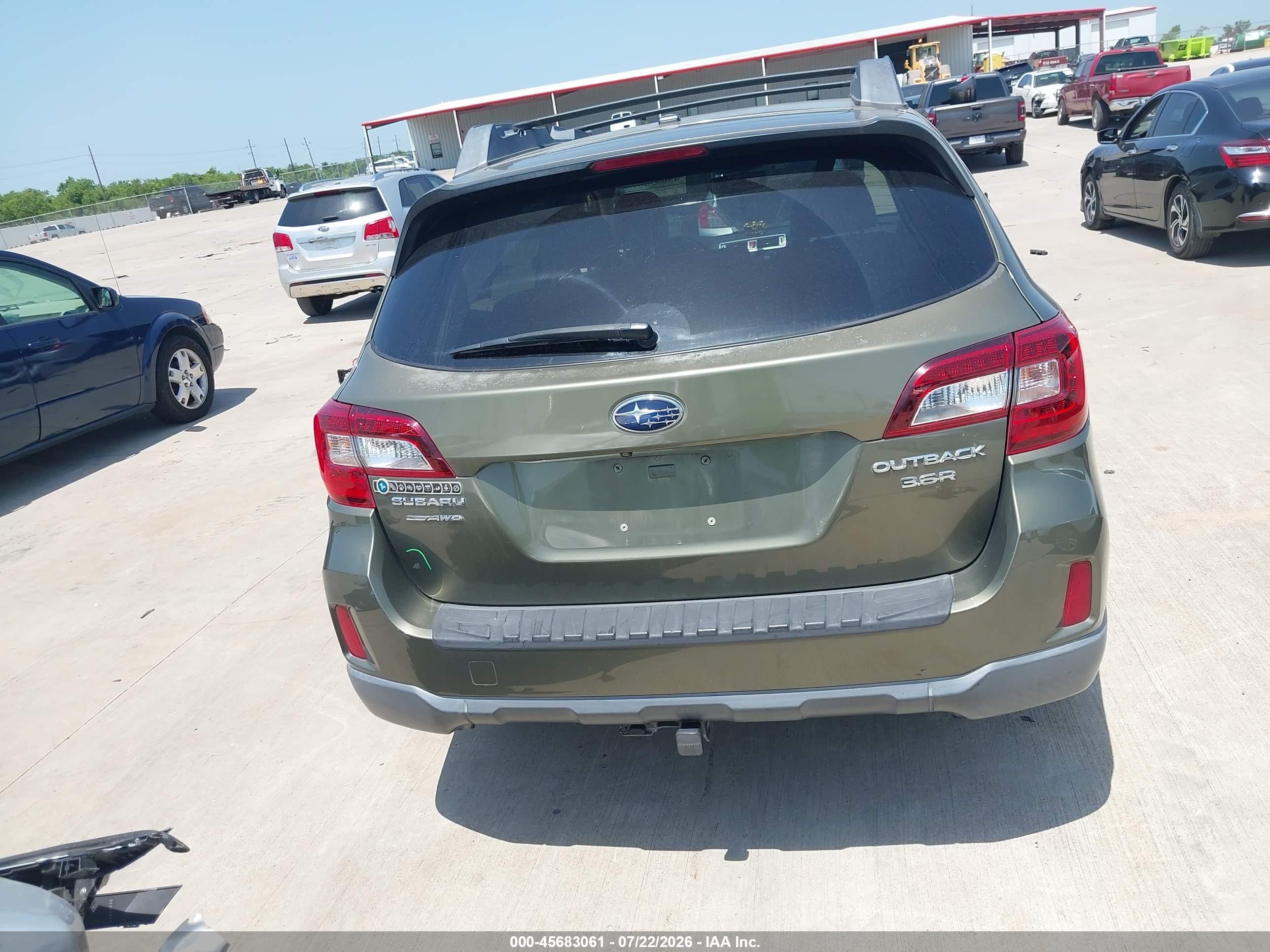 2015 Subaru Outback 3.6r Limited Green vin: 4S4BSELC2F3223469