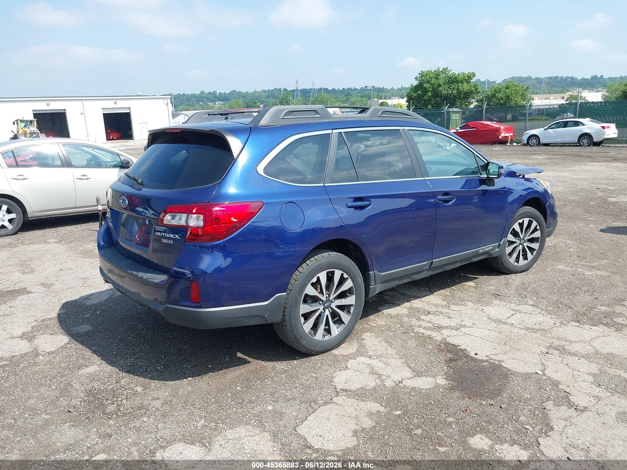 2015 Subaru Outback 3.6r Limited Blue vin: 4S4BSELC4F3327901
