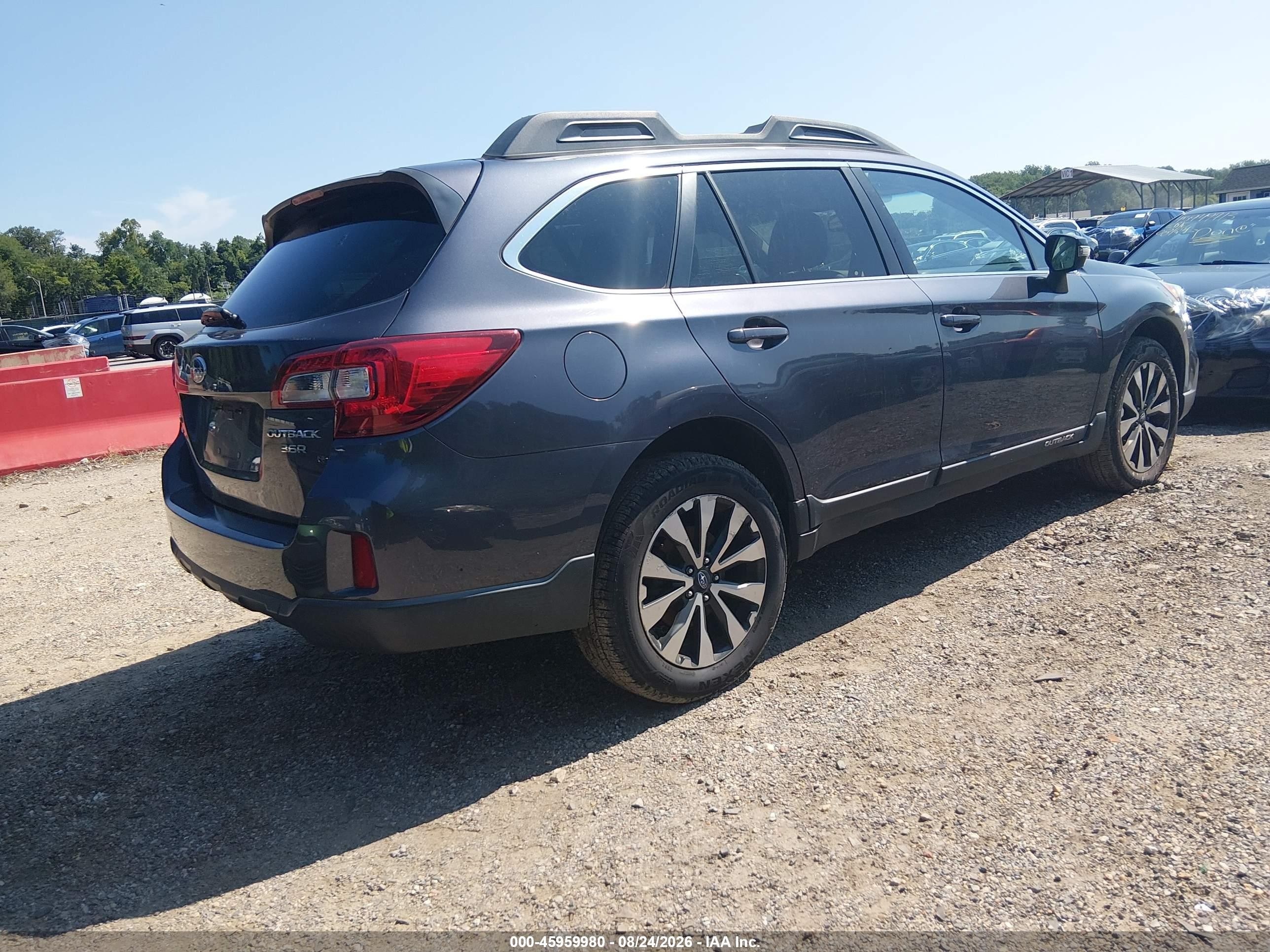 2015 Subaru Outback 3.6r Limited Gray vin: 4S4BSELC5F3228648