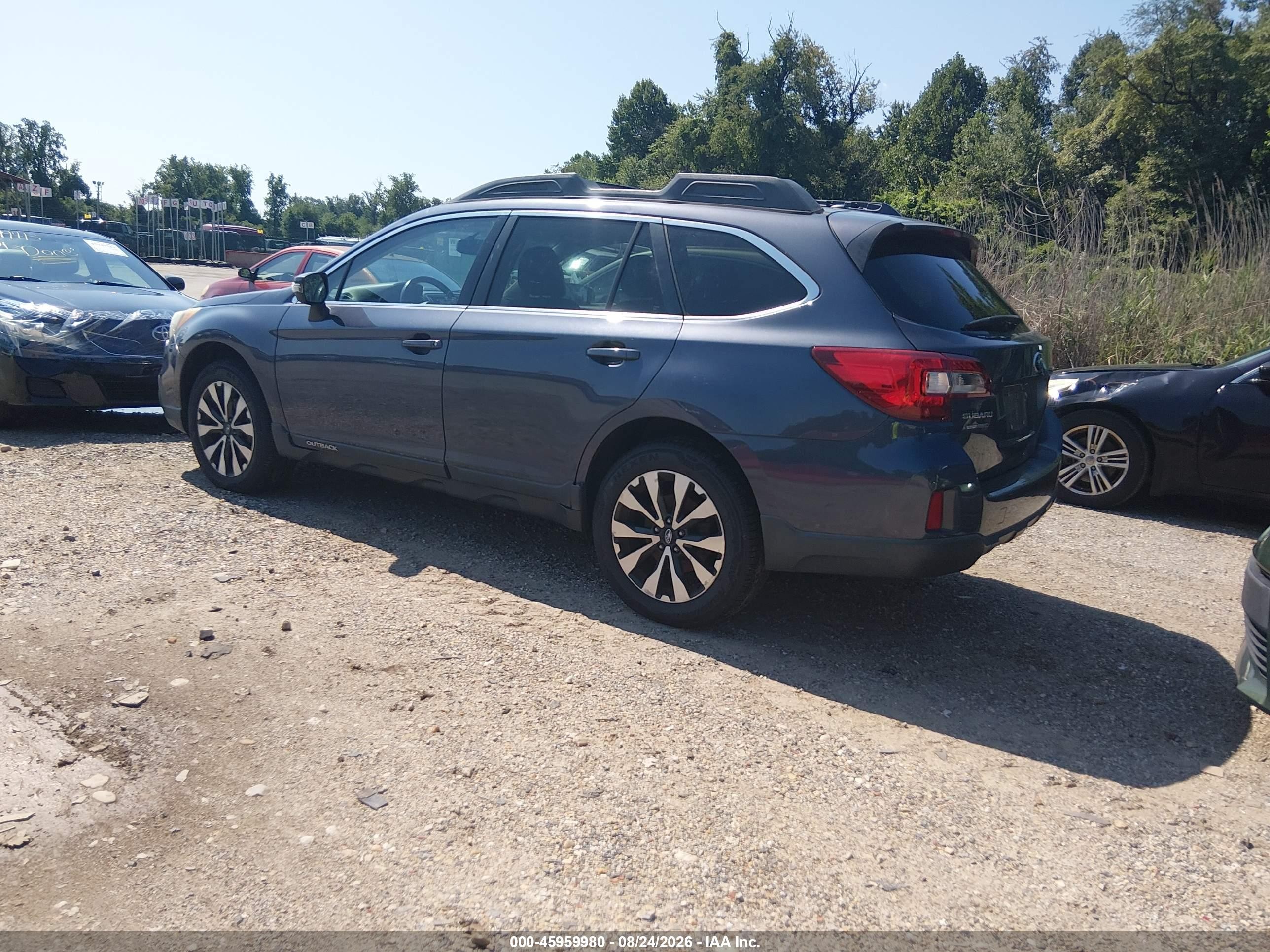 2015 Subaru Outback 3.6r Limited Gray vin: 4S4BSELC5F3228648