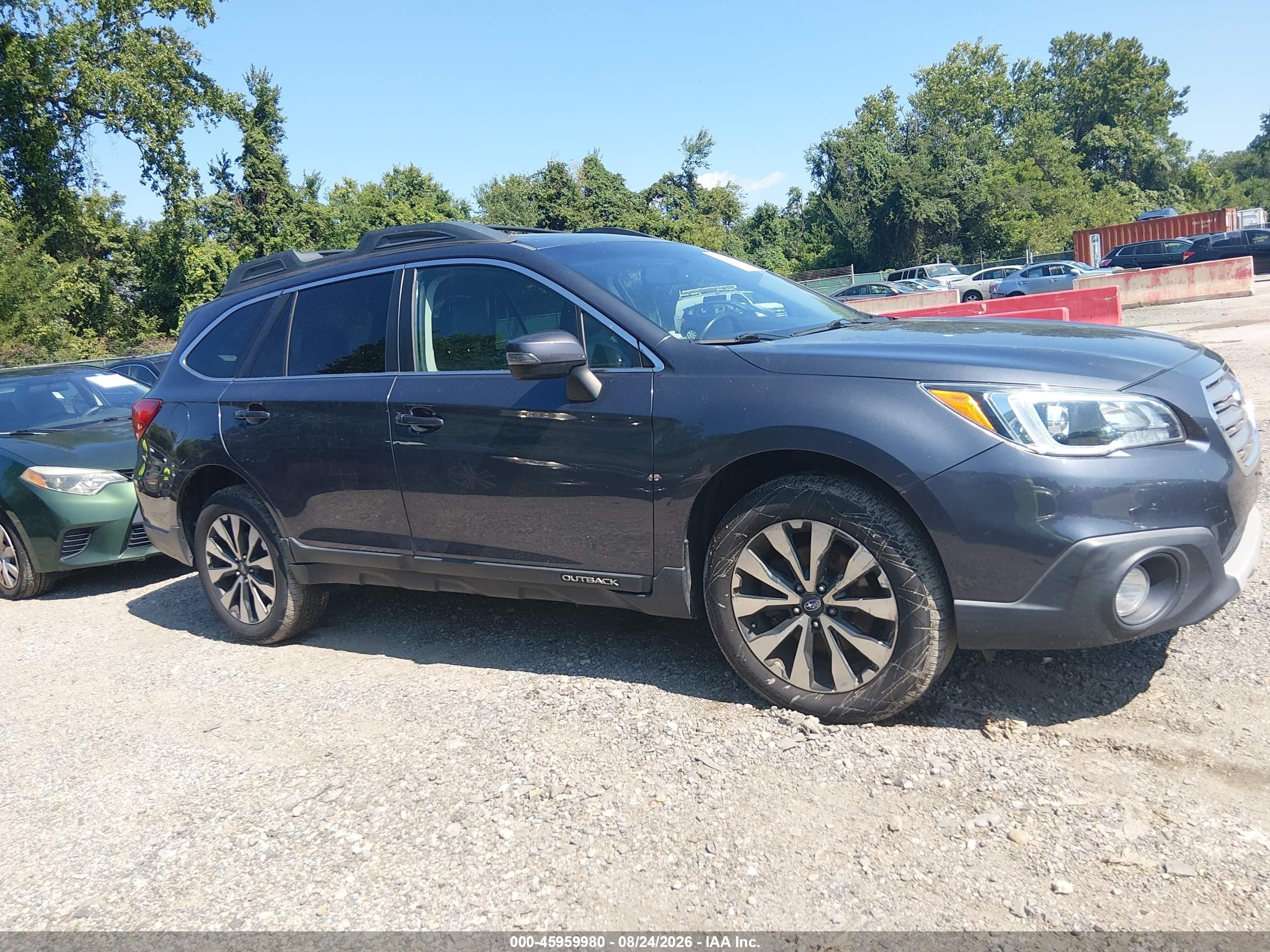 2015 Subaru Outback 3.6r Limited Gray vin: 4S4BSELC5F3228648