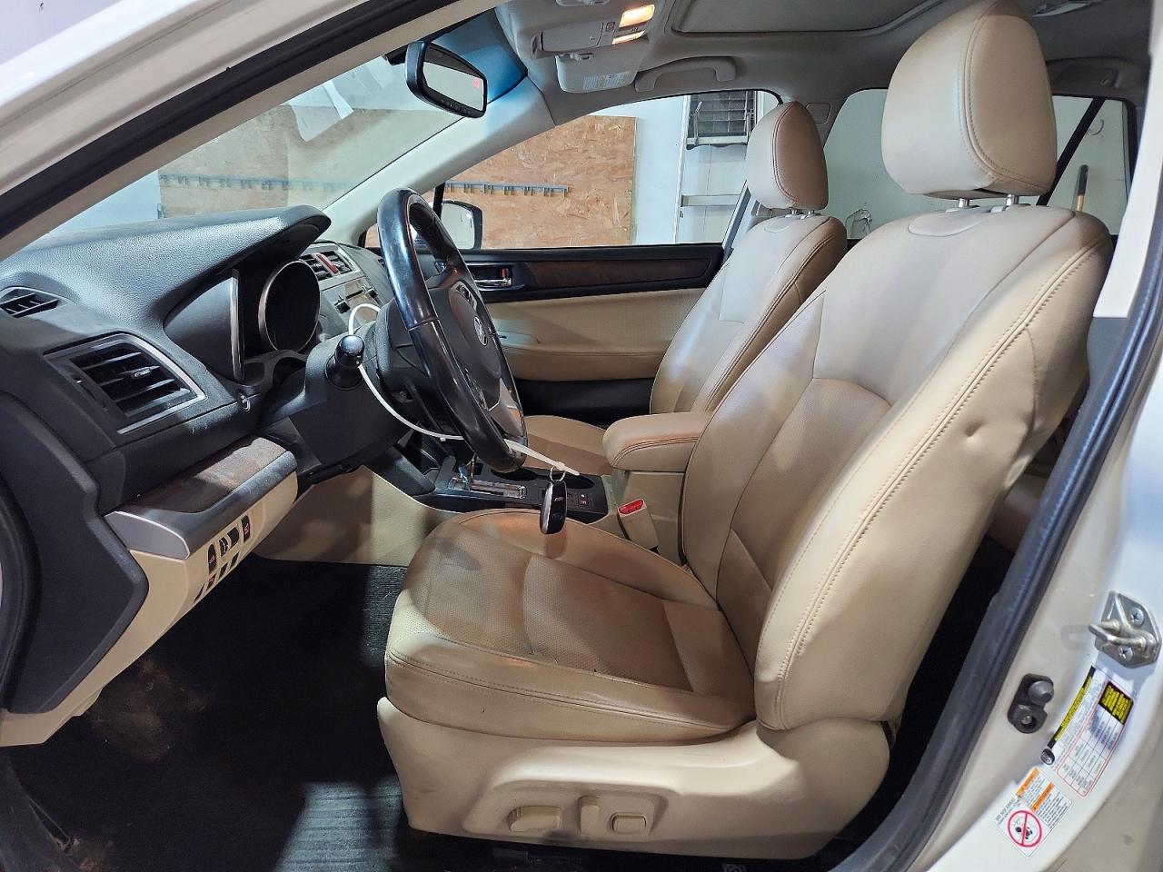 2015 Subaru Outback White vin: 4S4BSELC7F3215156