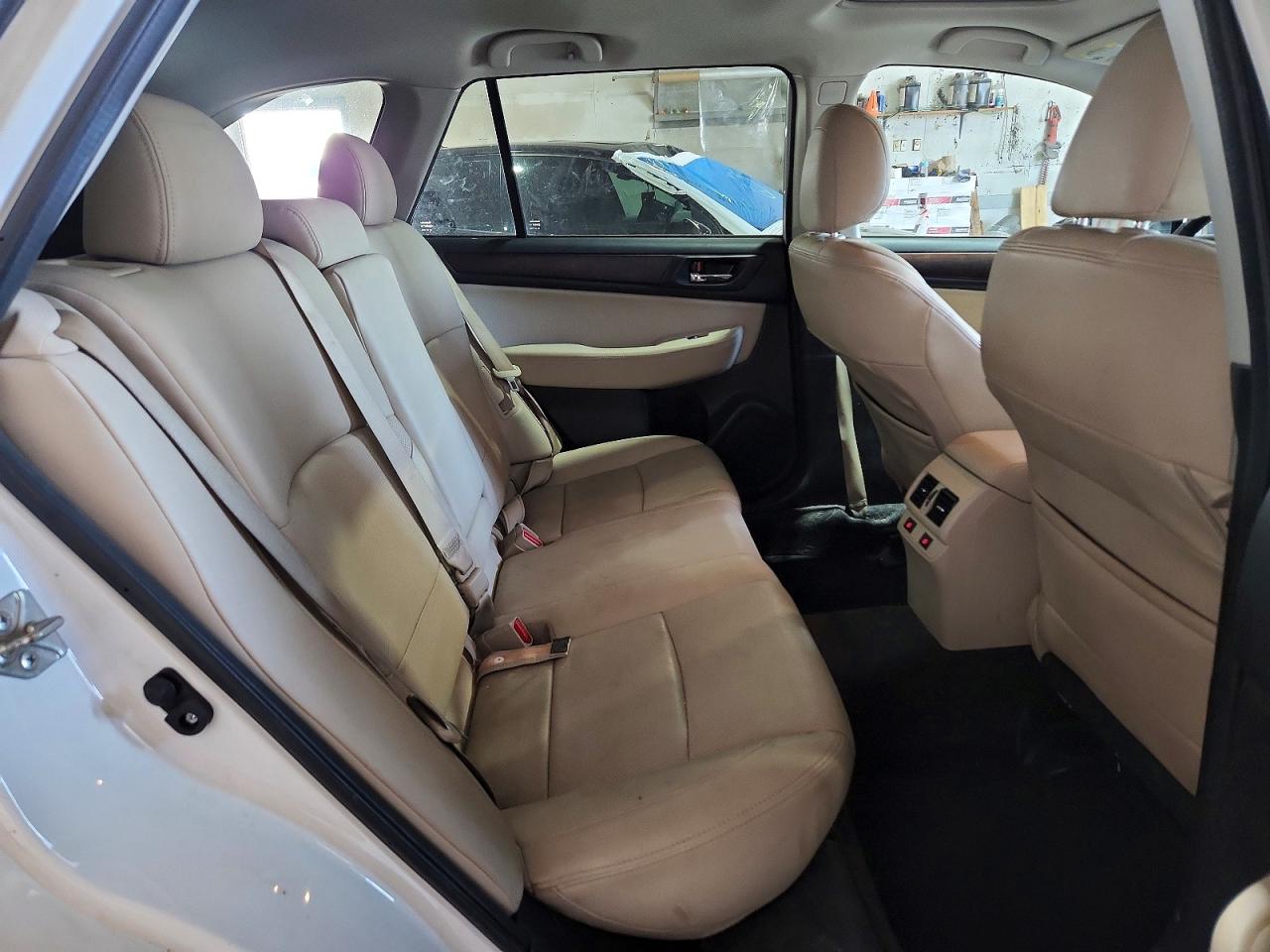 2015 Subaru Outback White vin: 4S4BSELC7F3215156
